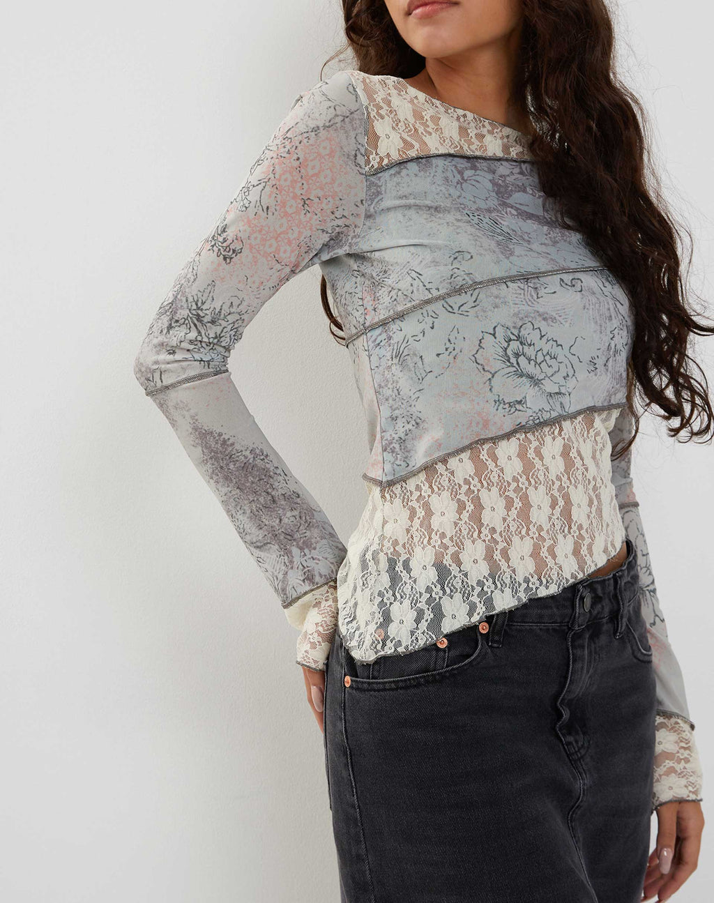 Lucca Lange Mouw Top in Kant Pastel Bloemen