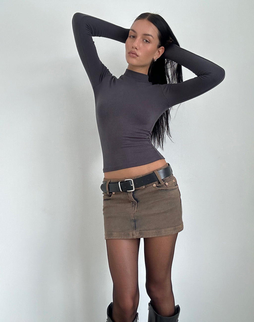 Mabel Hoge Hals Lange Mouw Top in Rib Black Forest