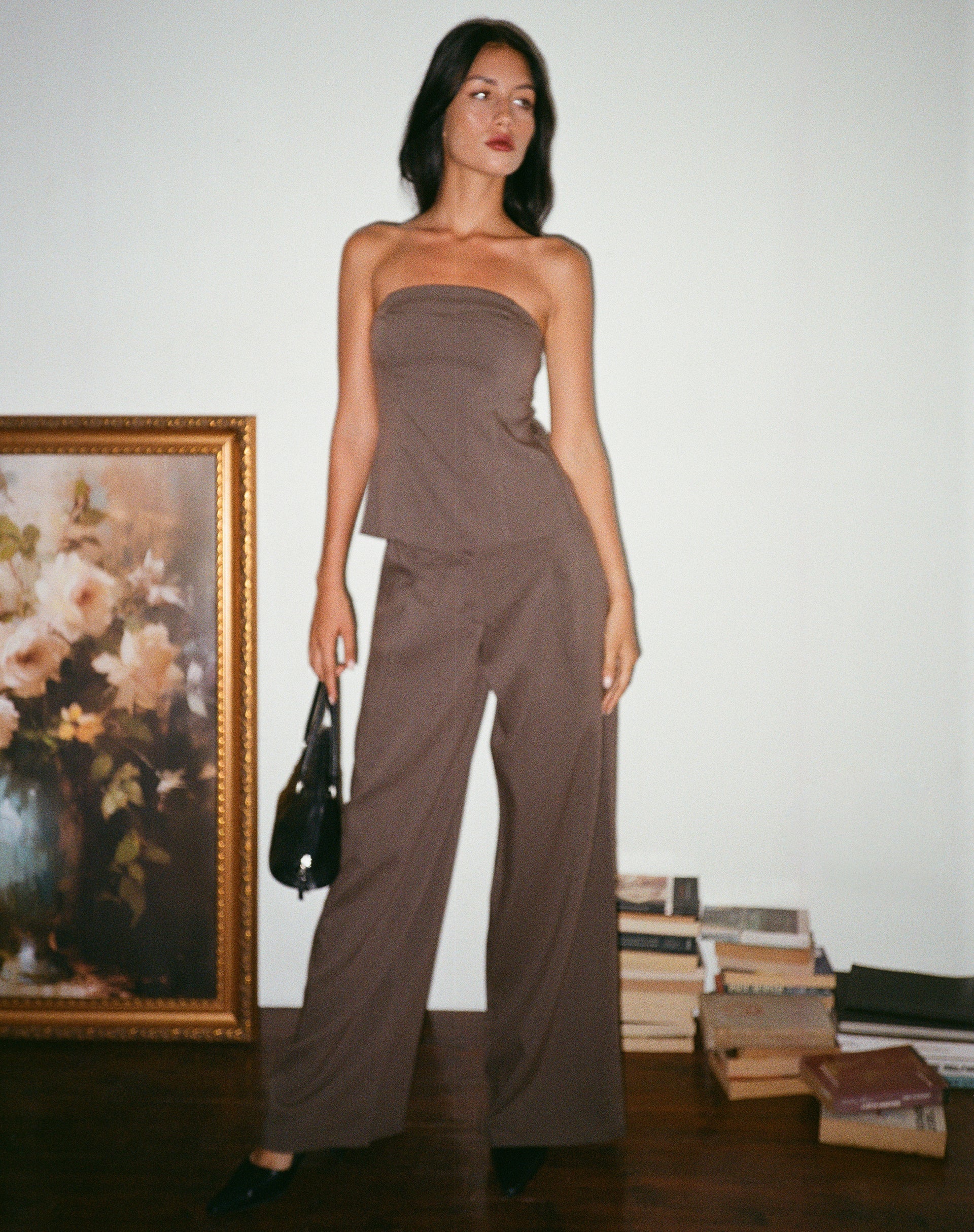 Afbeelding van Mairi Longline Bandeau Top in Taupe Tailoring