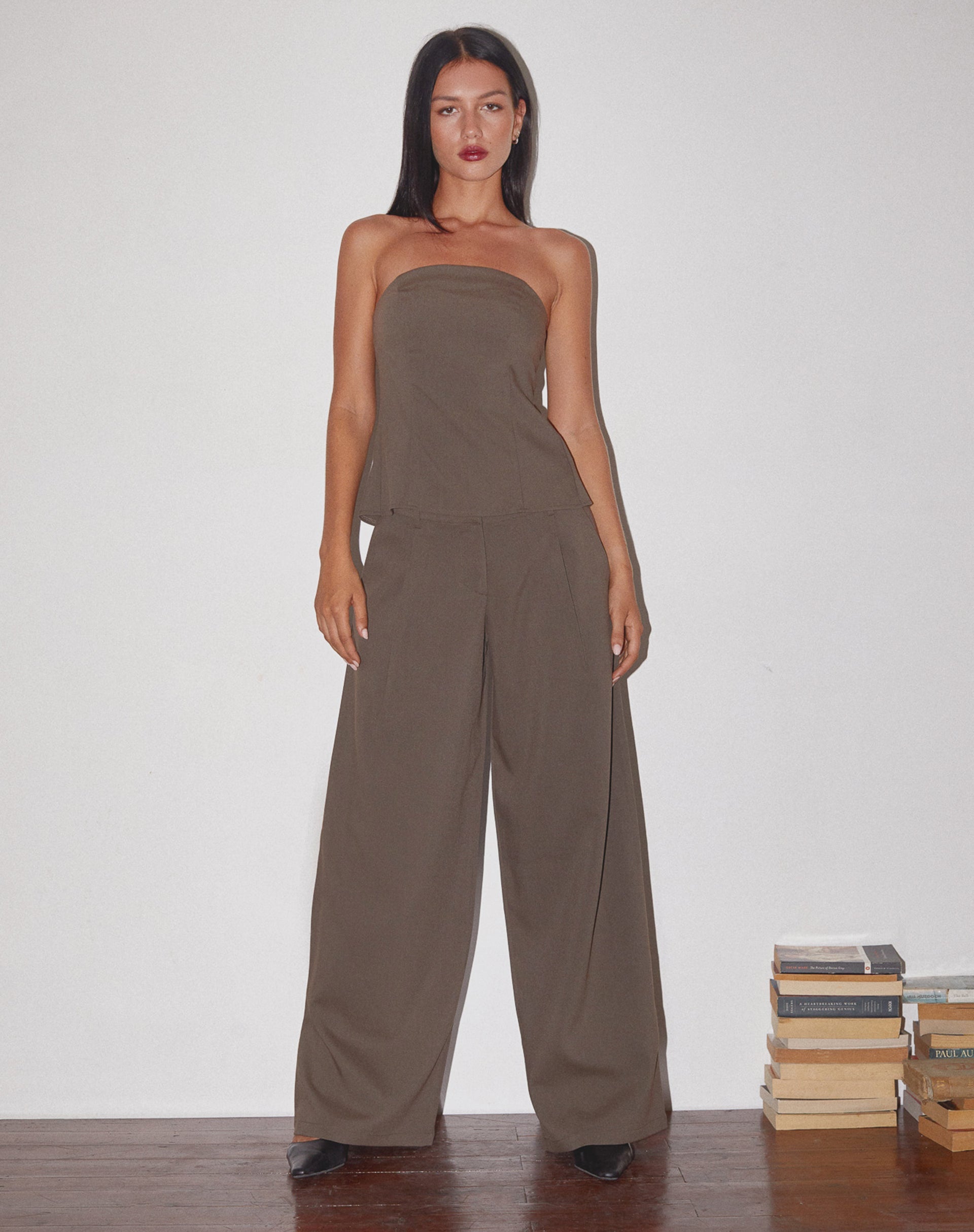 Afbeelding van Mairi Longline Bandeau Top in Taupe Tailoring