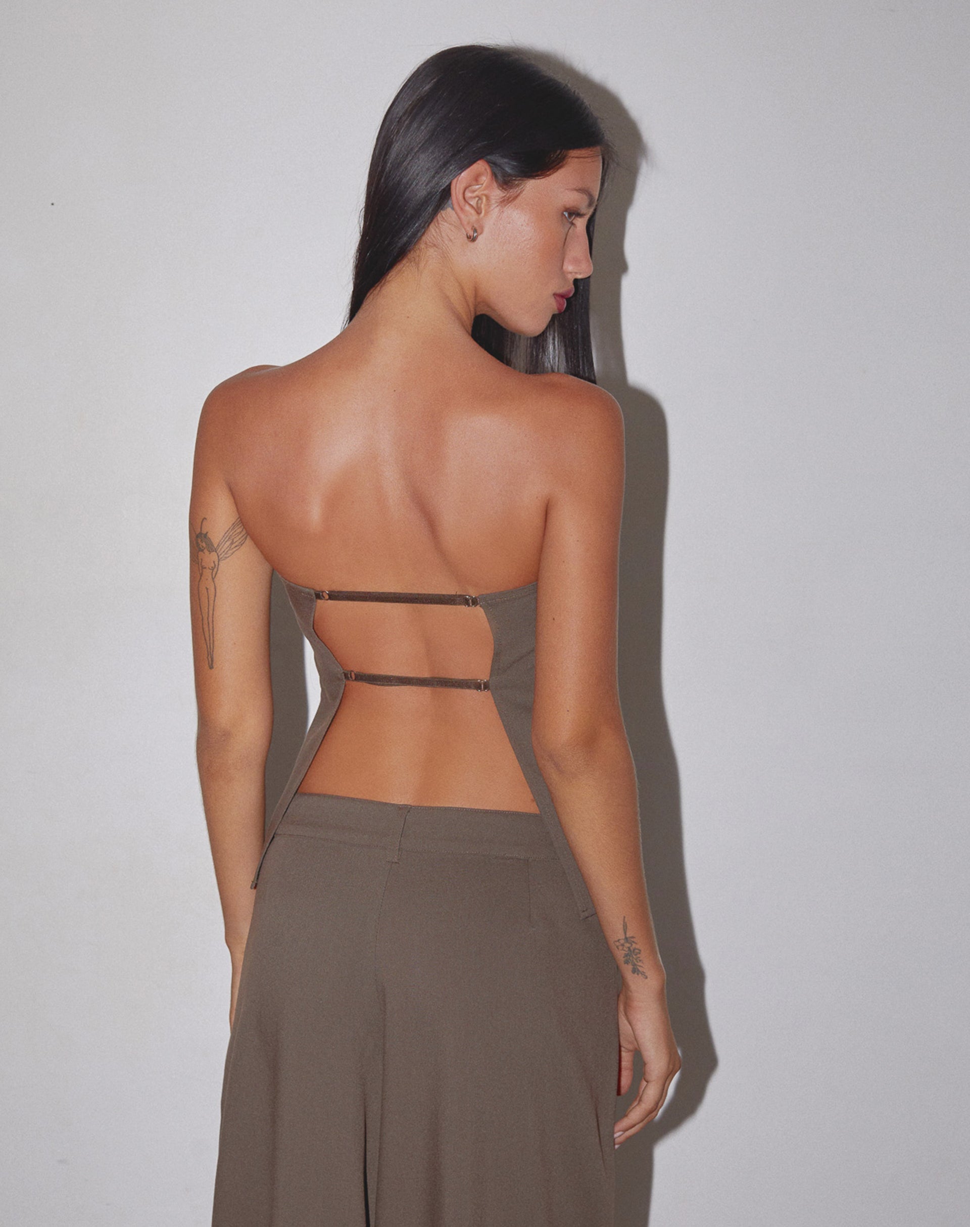 Afbeelding van Mairi Longline Bandeau Top in Taupe Tailoring