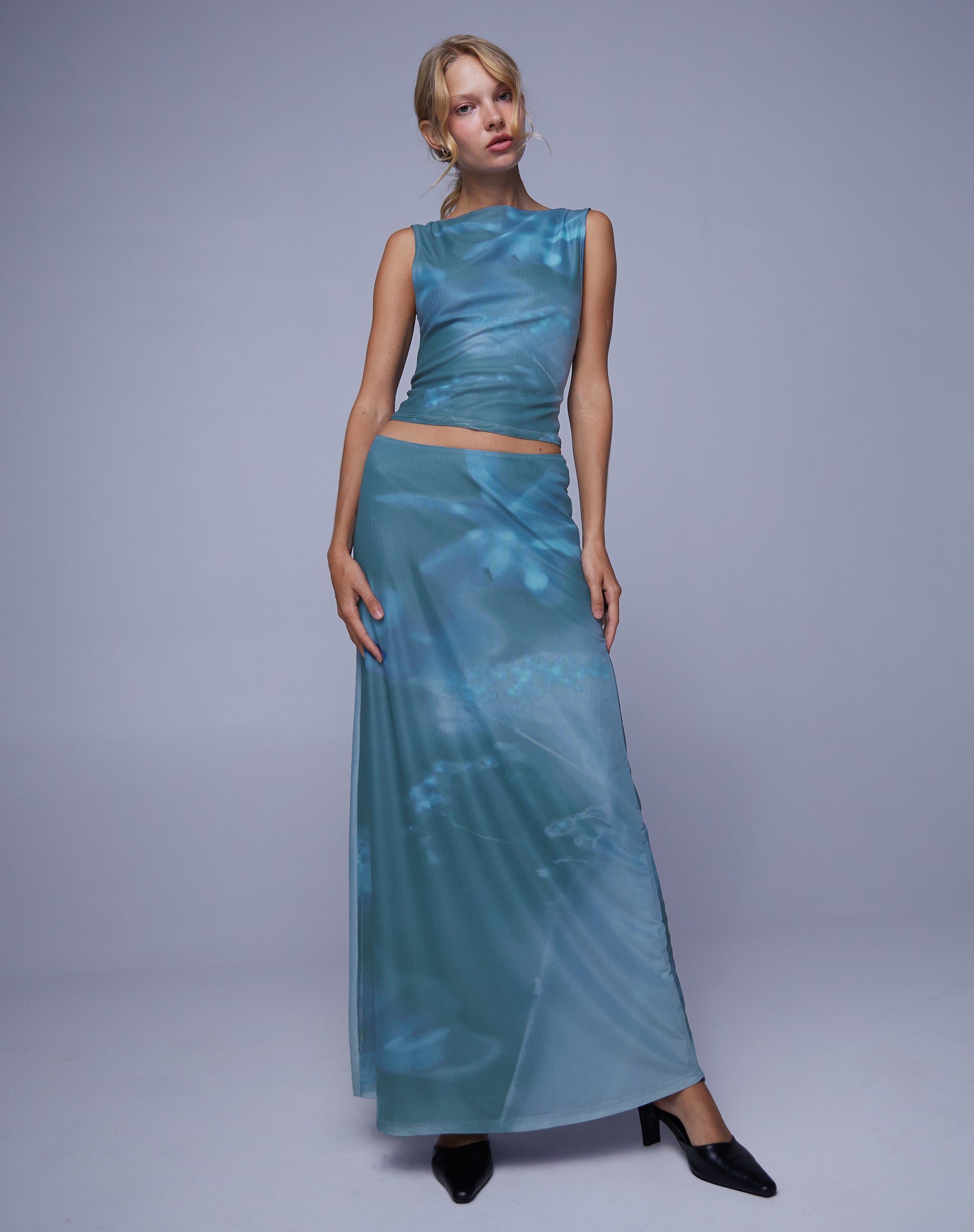 Afbeelding van Nola Maxi Rok in Lumen Bloemig Blauw