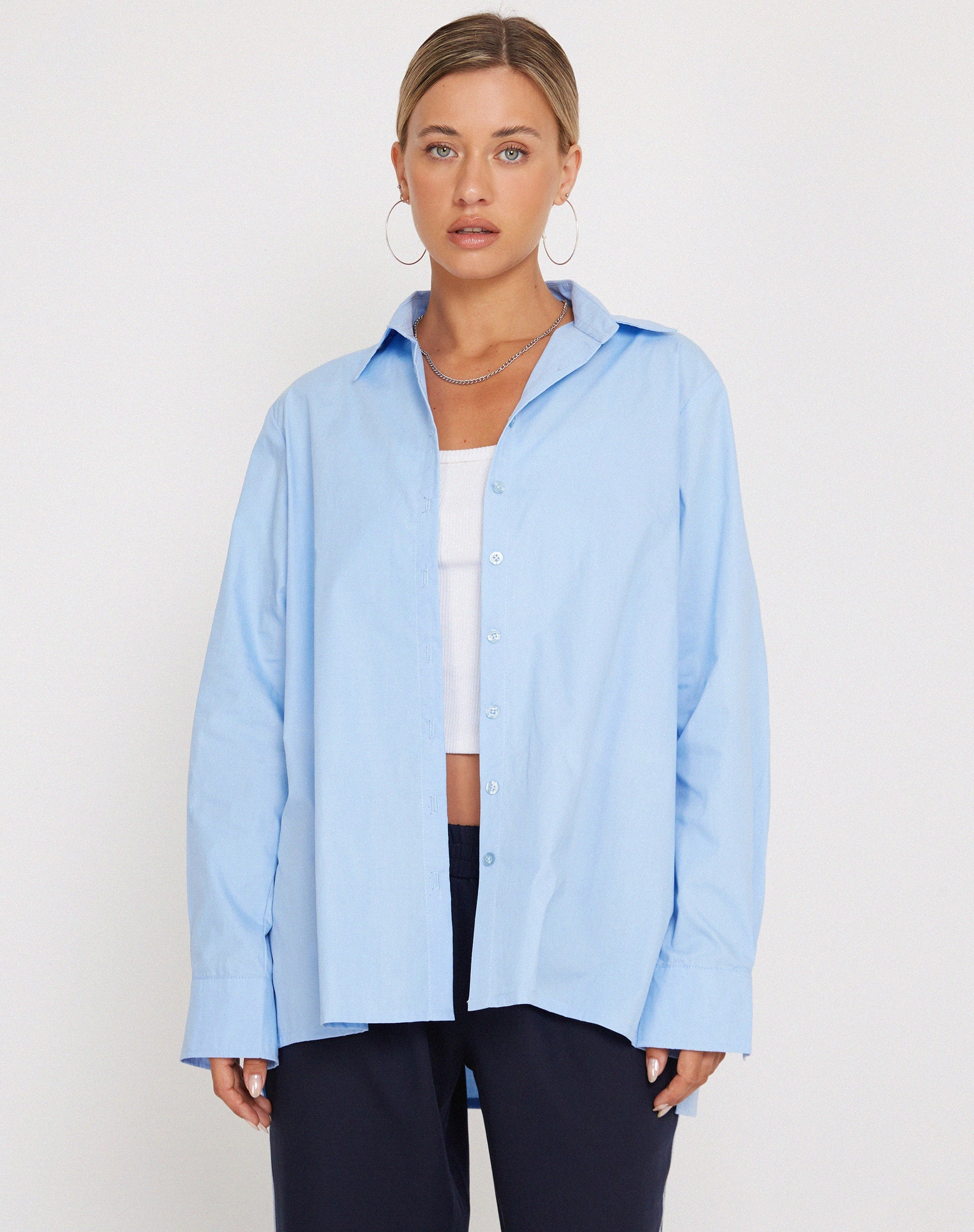 Afbeelding van Mavis Button Up Shirt in Popeline Hemelsblauw