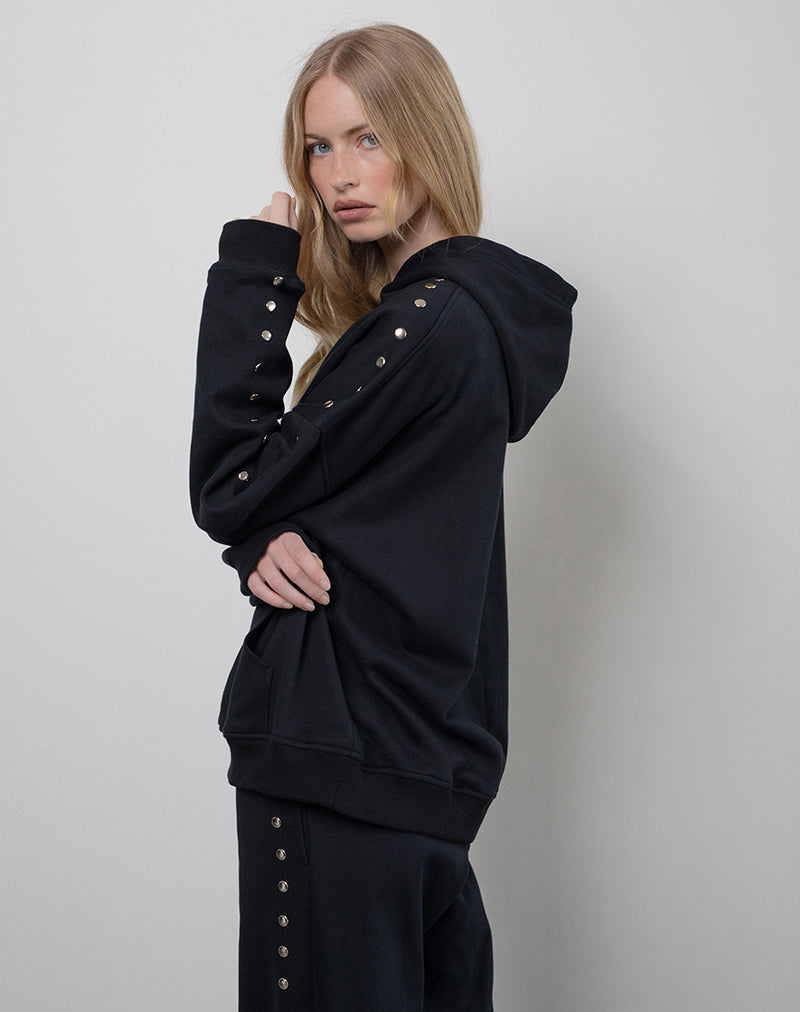 Afbeelding van Max Hoodie in Zwart met Studs