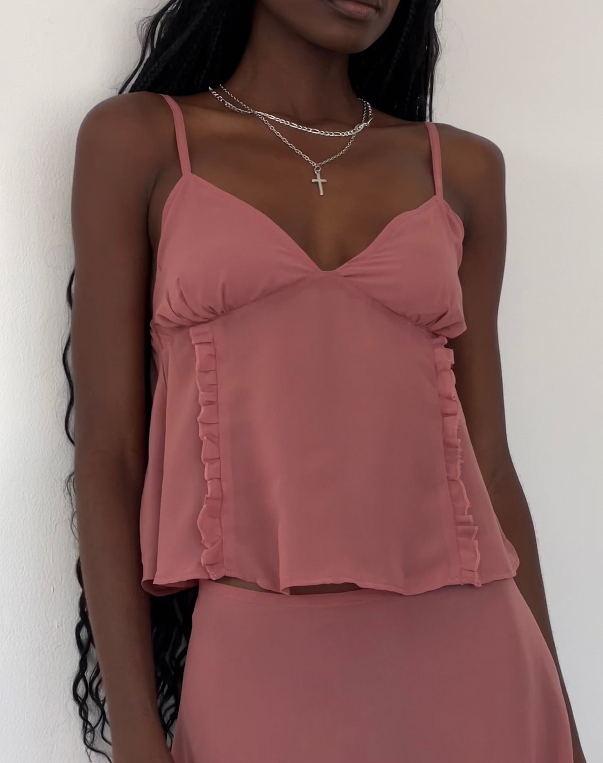 Afbeelding van Melly Chiffon Cami Top in Dessert Sand