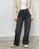Afbeelding van Mid Rise Turn Up Straight Jeans in Washed Black Grey