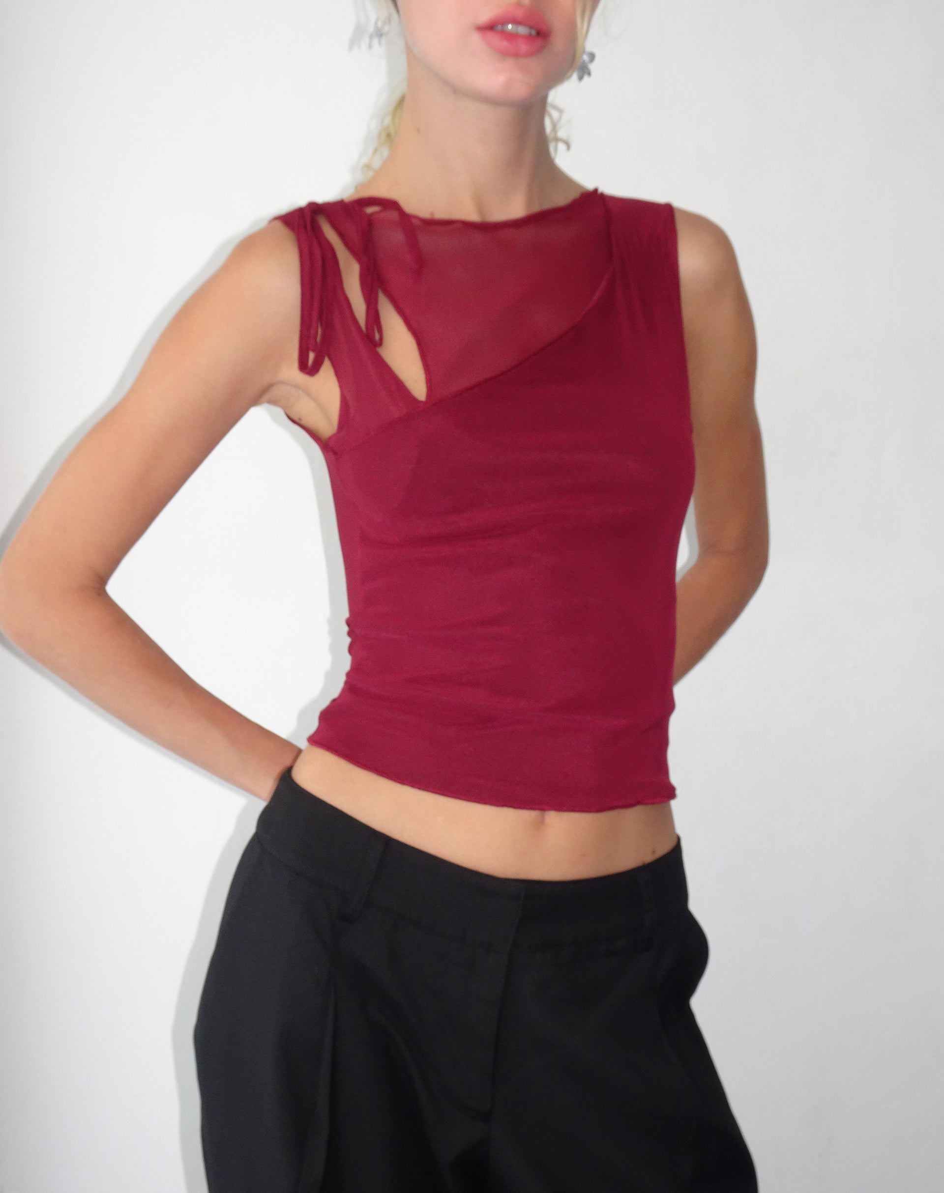 Afbeelding van Moni vest in mesh Maroon
