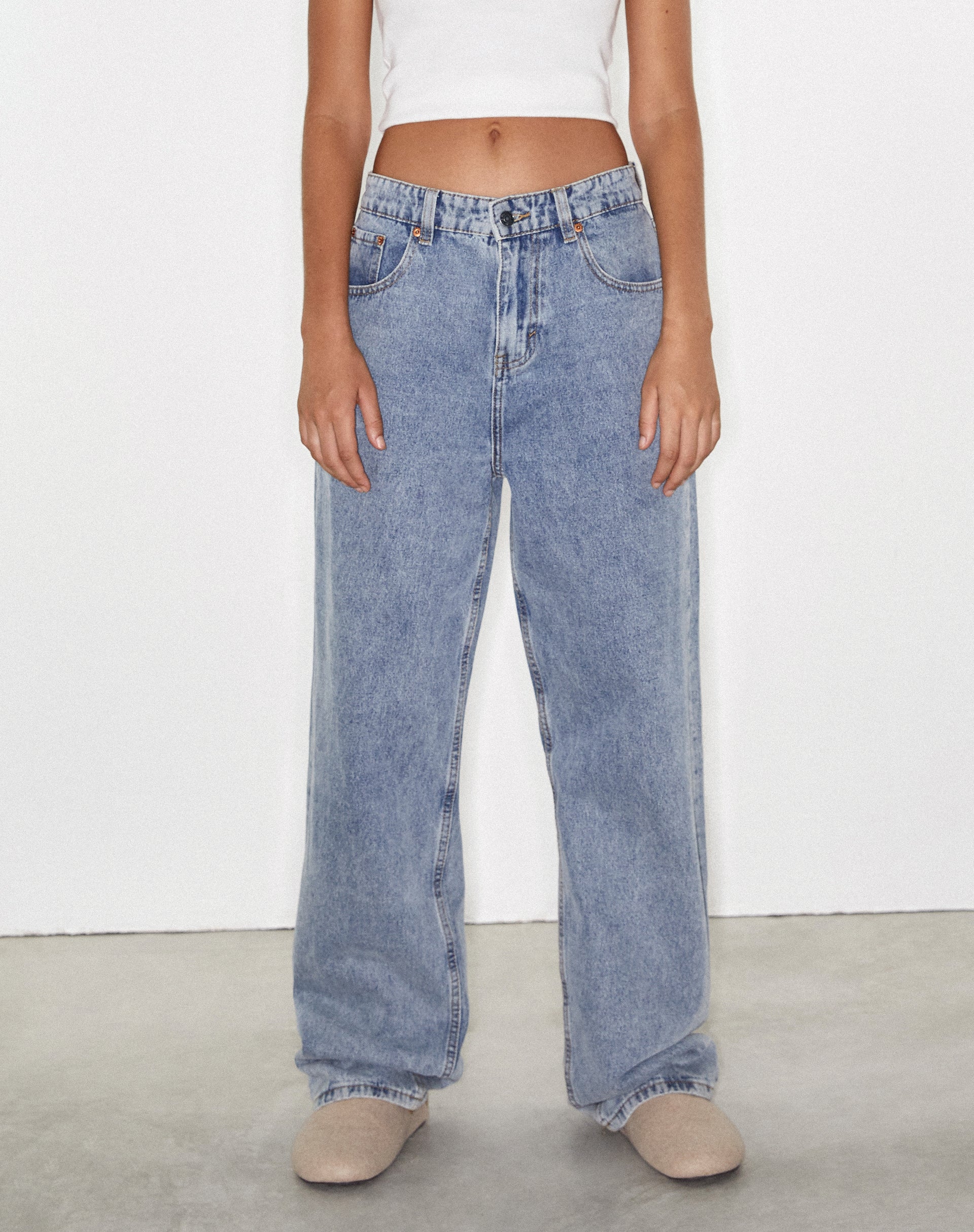 Afbeelding van Parallel Jean in Light Wash Denim