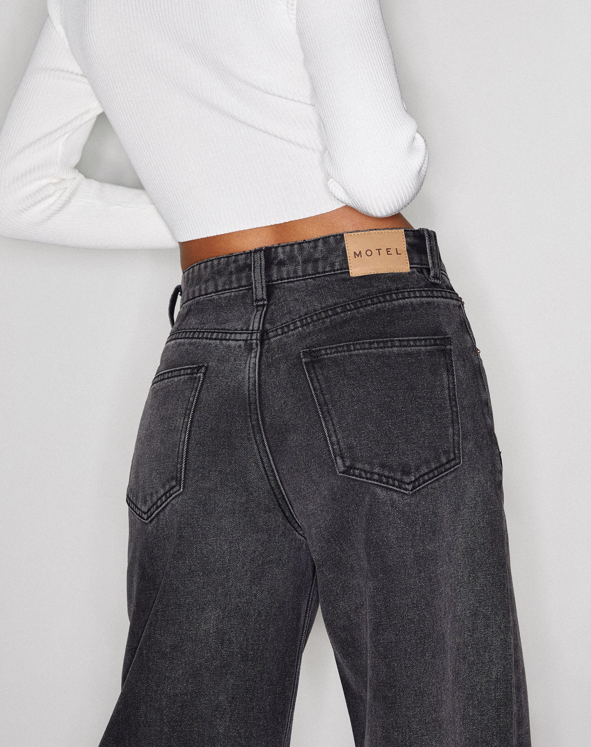 Afbeelding van Extra Wide Jean in Black Wash