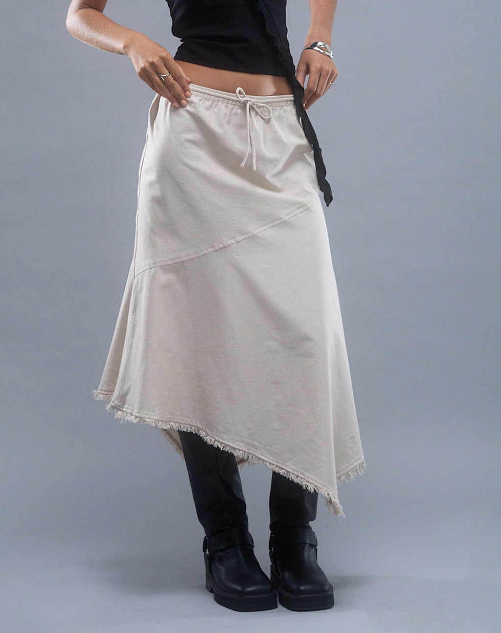 Yvaine Asymmetrische Midi Rok in Ecru