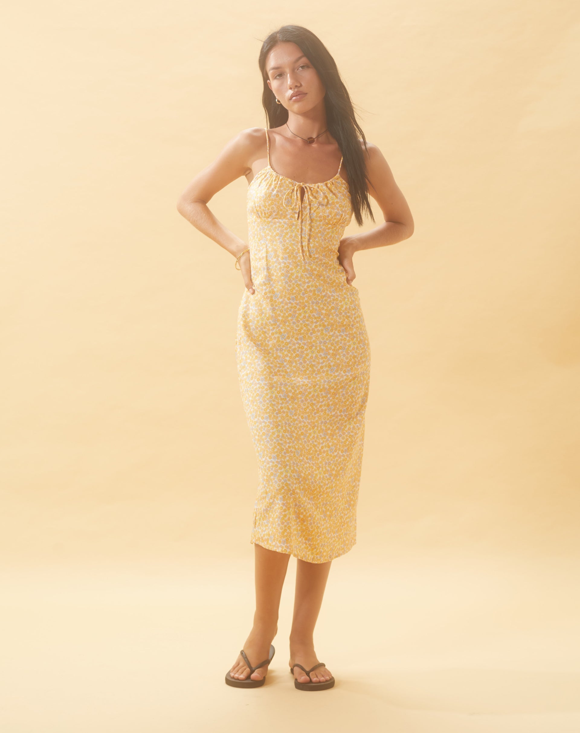 Afbeelding van Cessilie Midi Dress in Flower Garden Geel