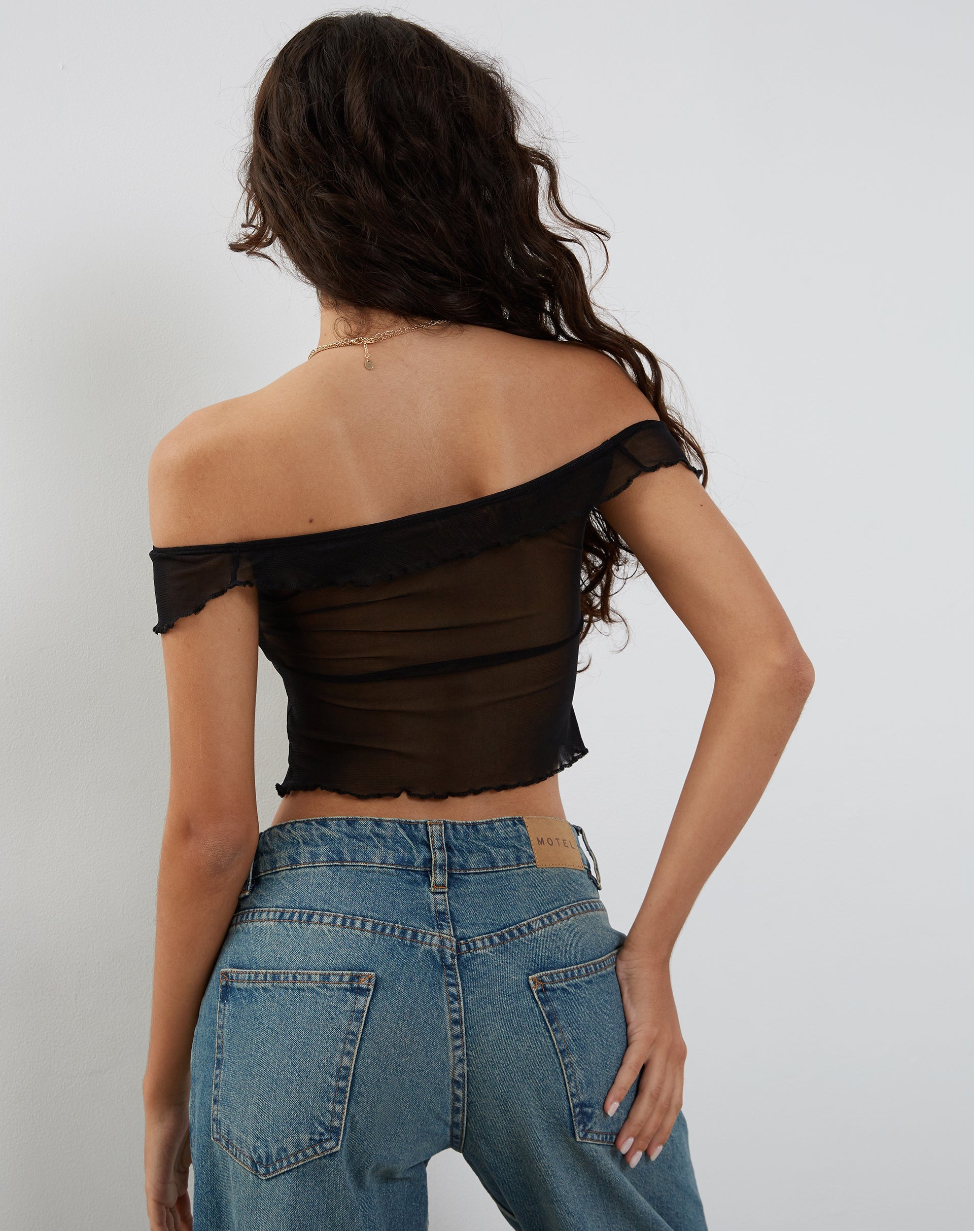Afbeelding van Nabil Bardot Top in Mesh Zwart