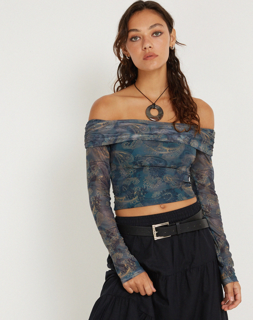 Nagini Bardot Top met lange mouwen in ton-sur-ton blauw Paisley