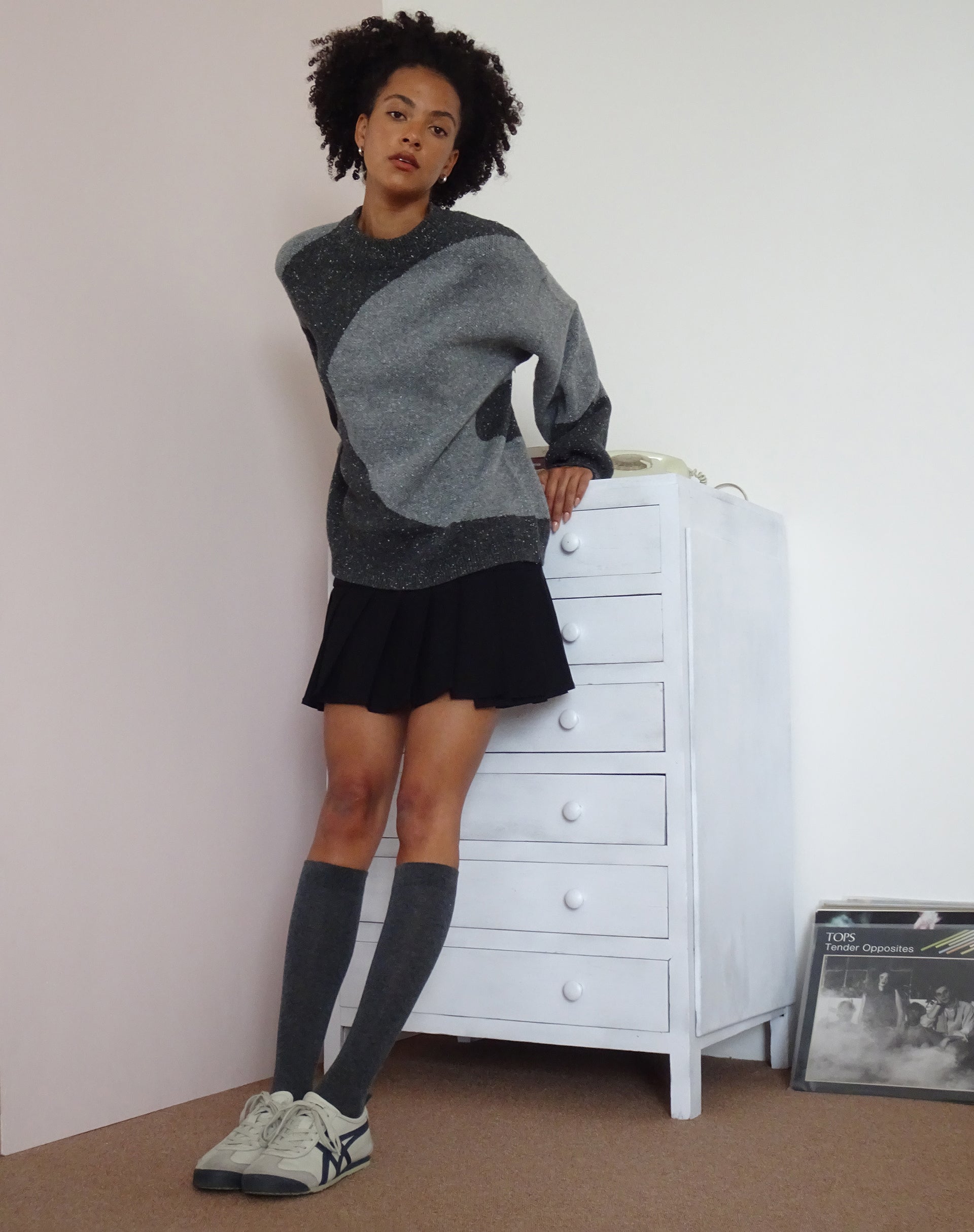 Afbeelding van Namari Trui in Zwart en Charcoal Mix Knit