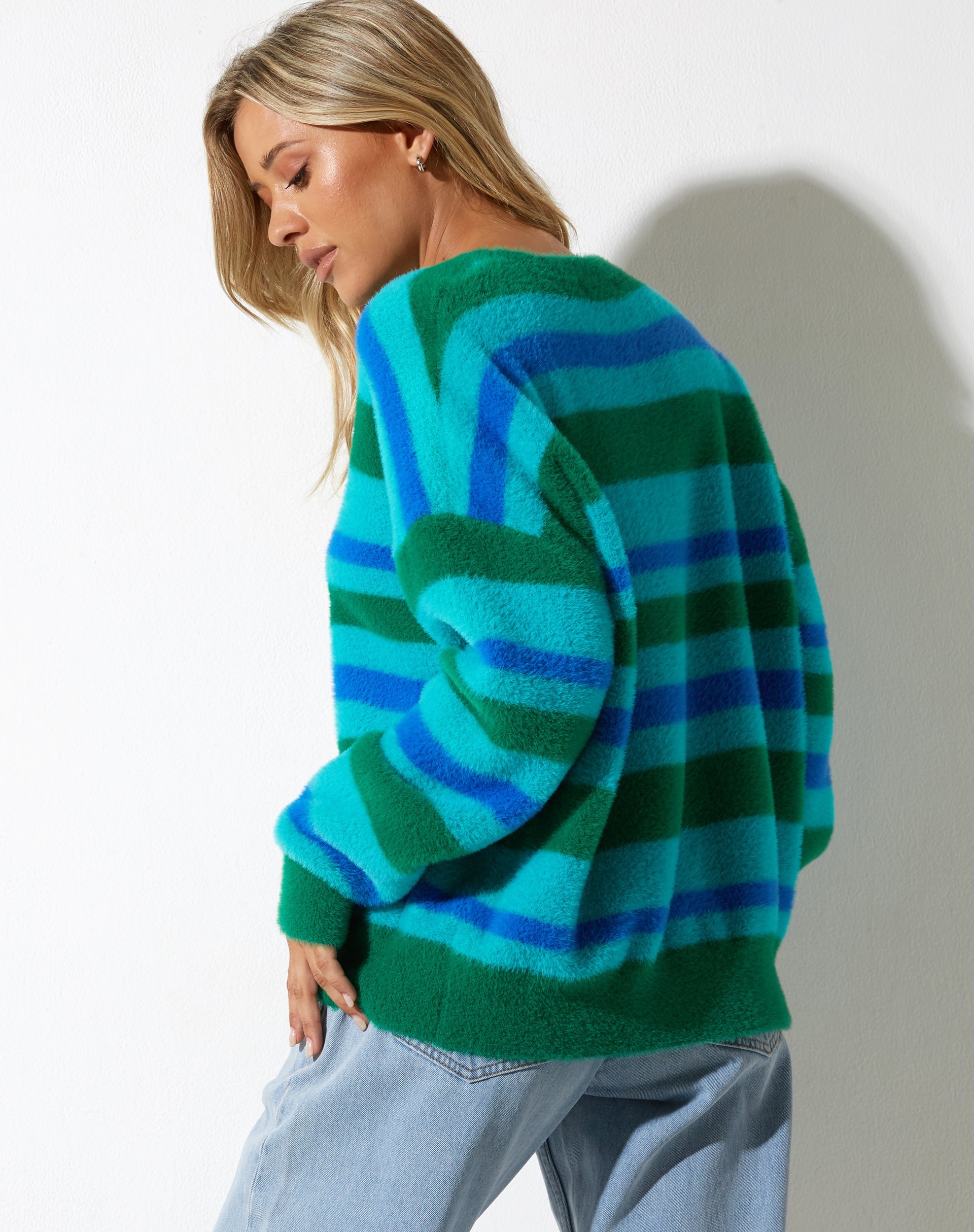 Afbeelding van Namari Trui in Fluffy Garen Turquoise