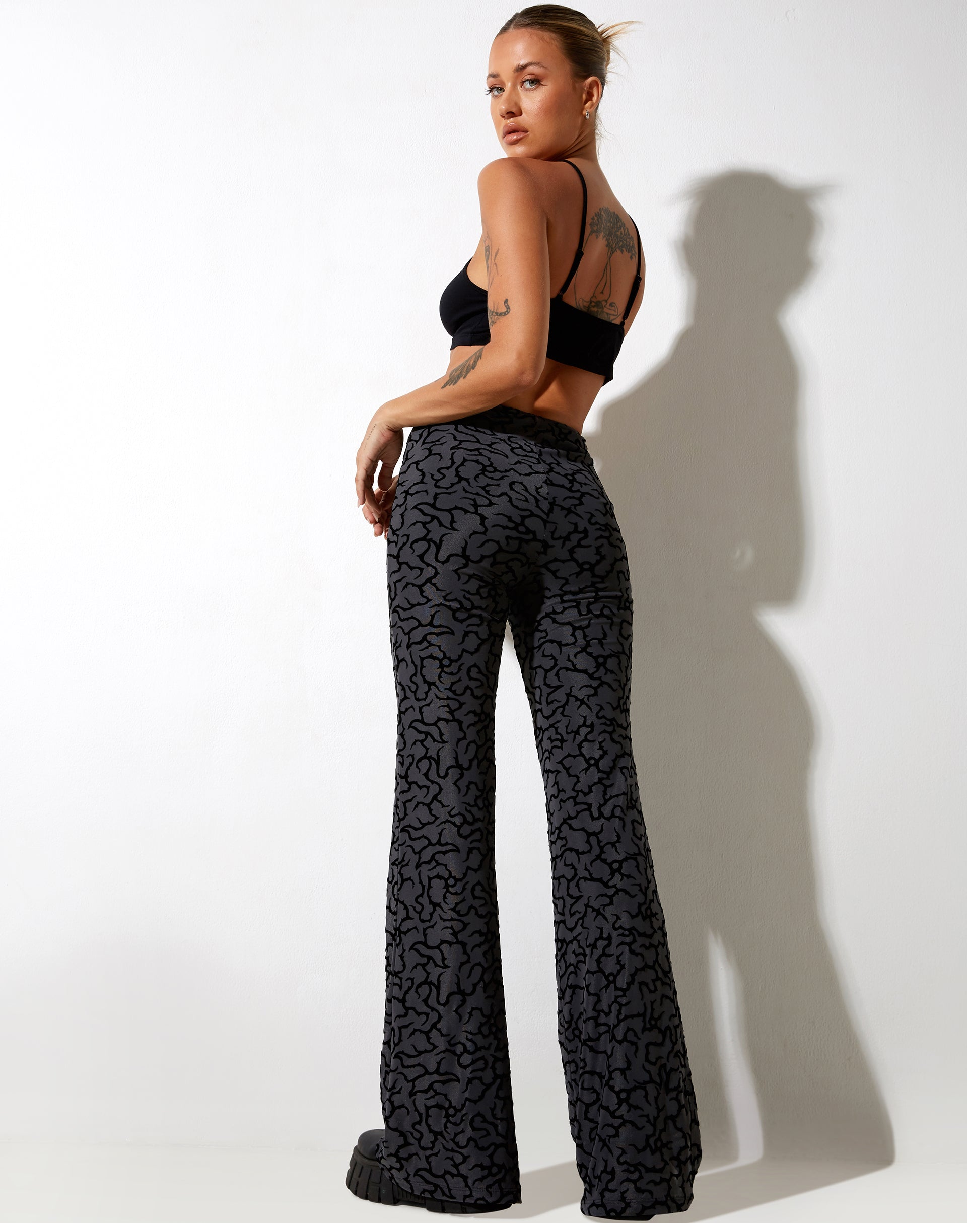 Afbeelding van Nancha Flare Broek in Tribal Flock