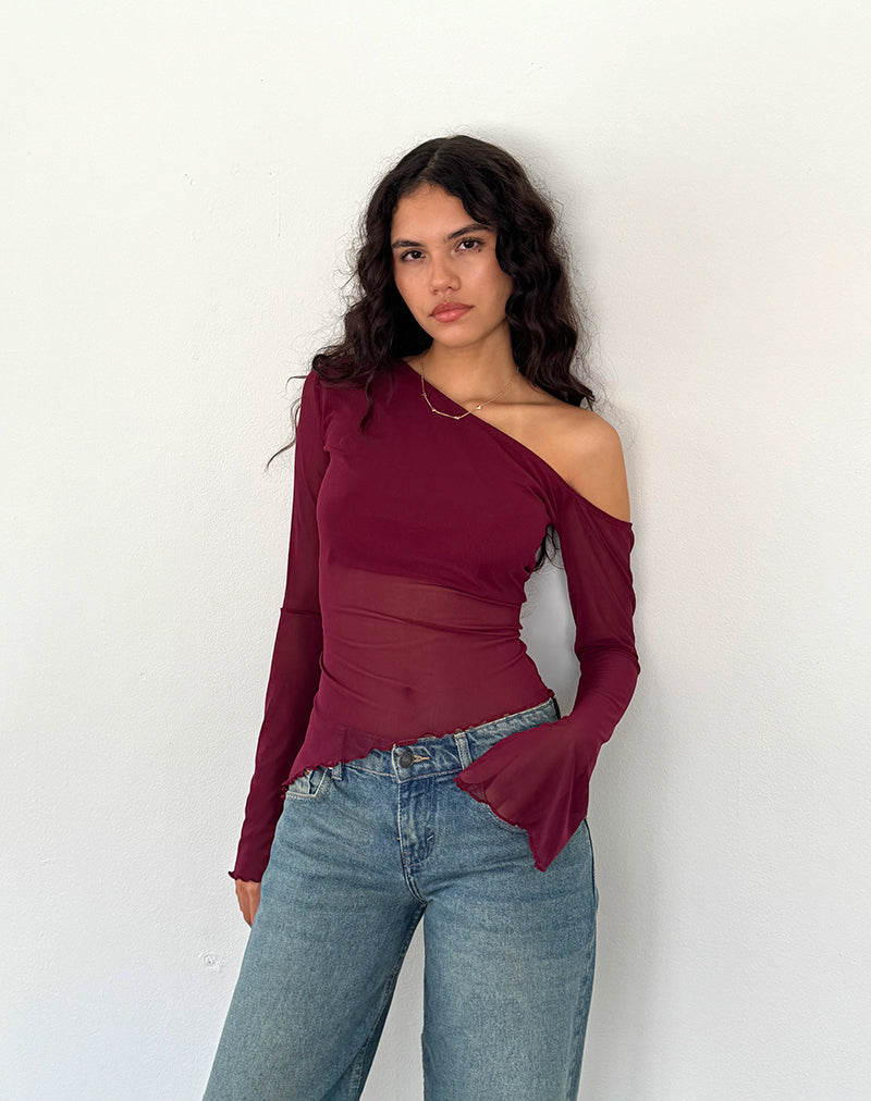 Narcissa Asymmetrische Top met Lange Mouwen in Maroon