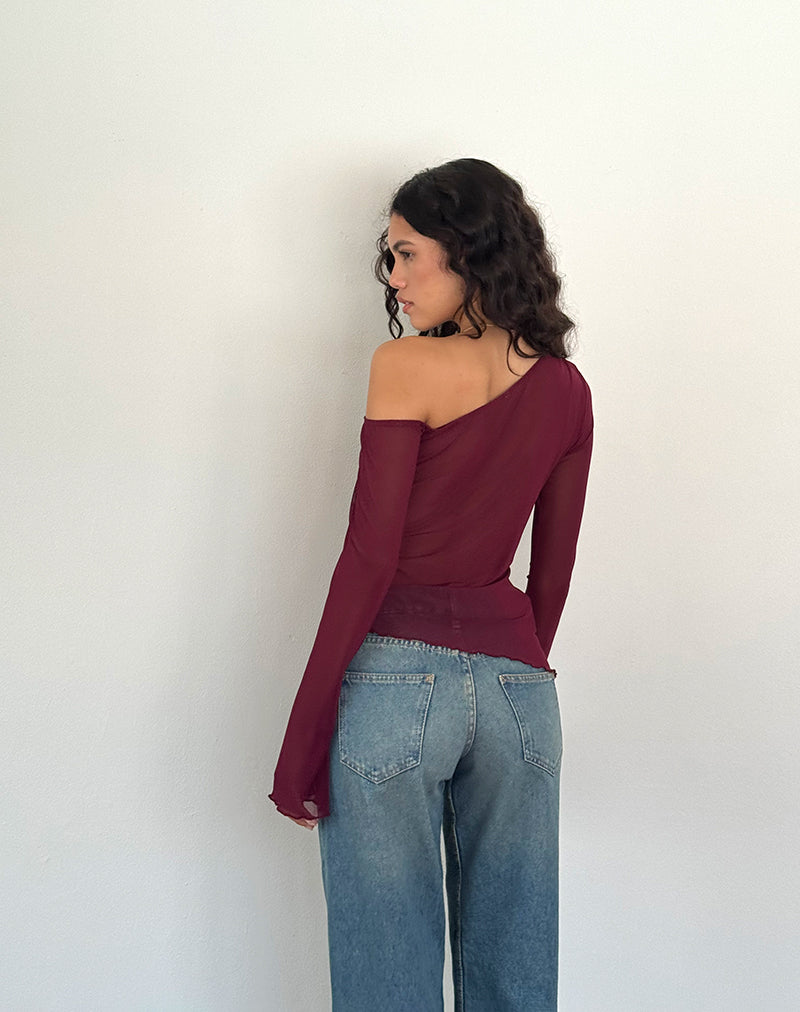 Afbeelding van Narcissa Asymmetrische Lange Mouw Top in Maroon