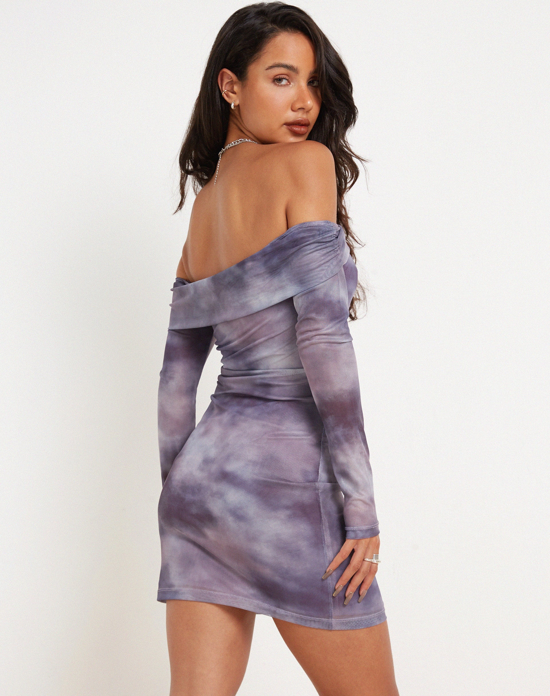 Afbeelding van Nasami Mesh Mini Dress met lange mouwen in smokey kleurverloop paars