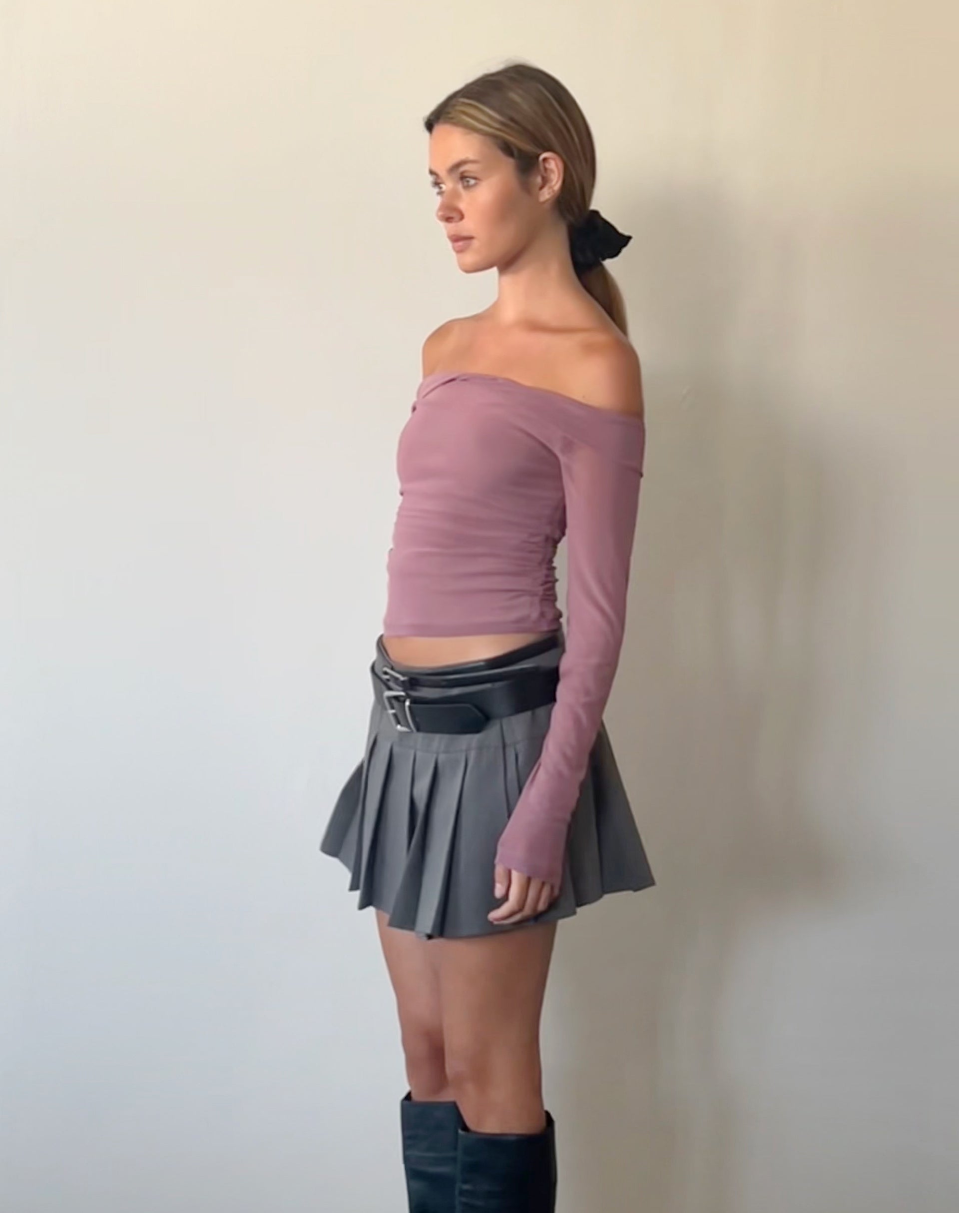 Afbeelding van Nauri Bardot Top met lange mouwen in Wisteria Purple
