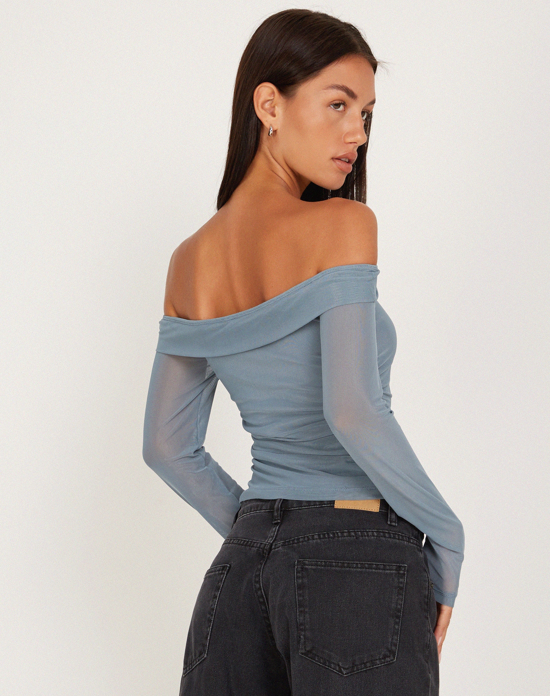 Afbeelding van Nauri Mesh Bardot Top in Blauwgrijs