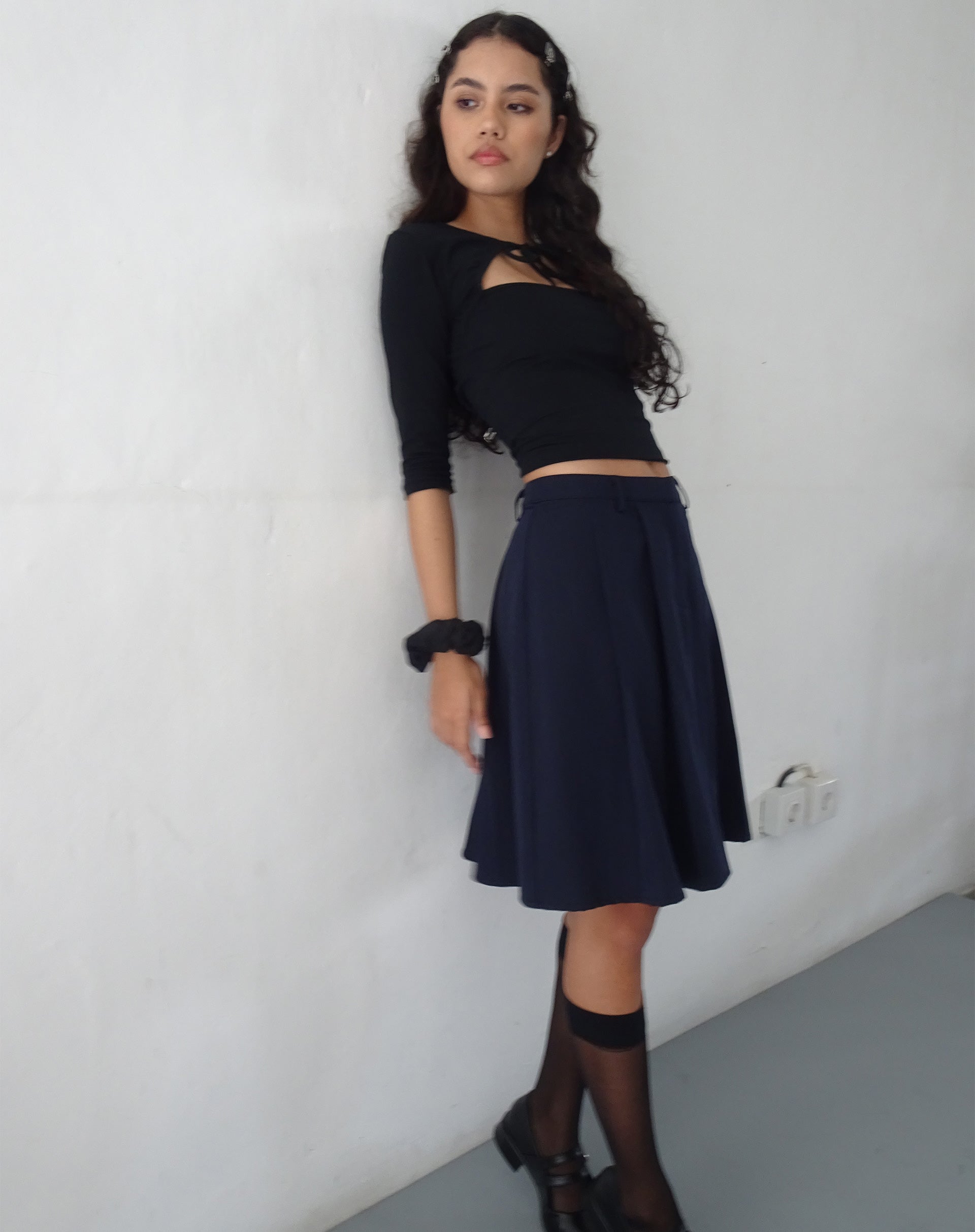 Afbeelding van Colette Geplooide Knielange Rok in Navy