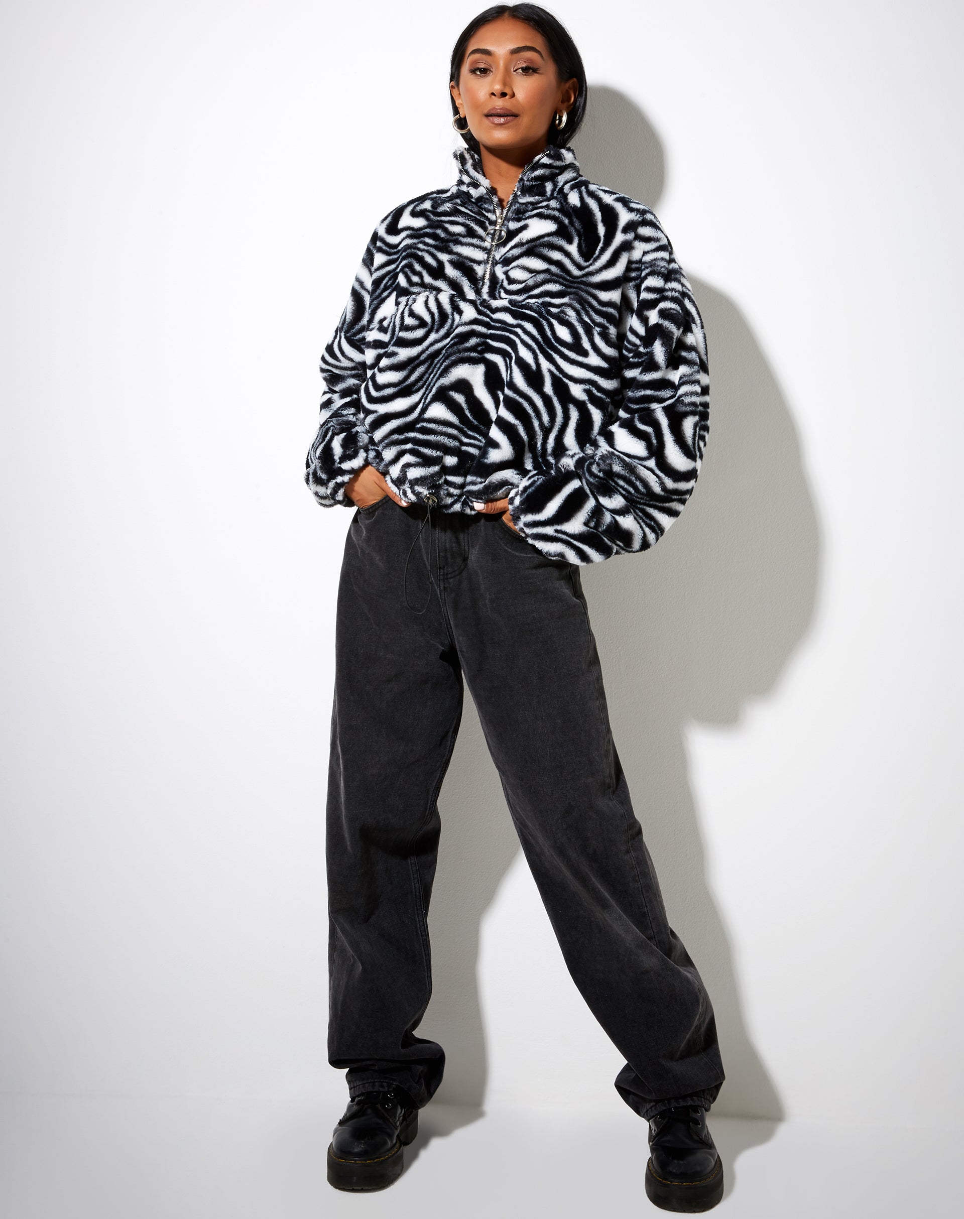 Afbeelding van Nero Ring Pull Jacket in zebra zwart-wit