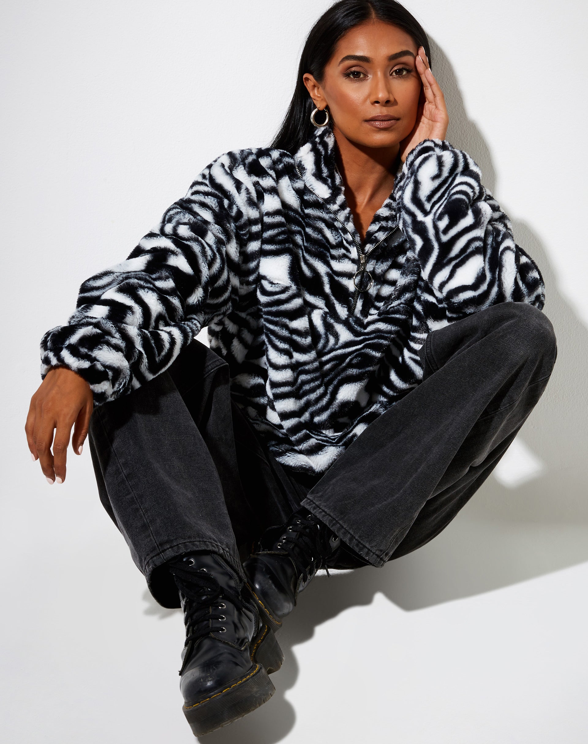 Afbeelding van Nero Ring Pull Jacket in zebra zwart-wit