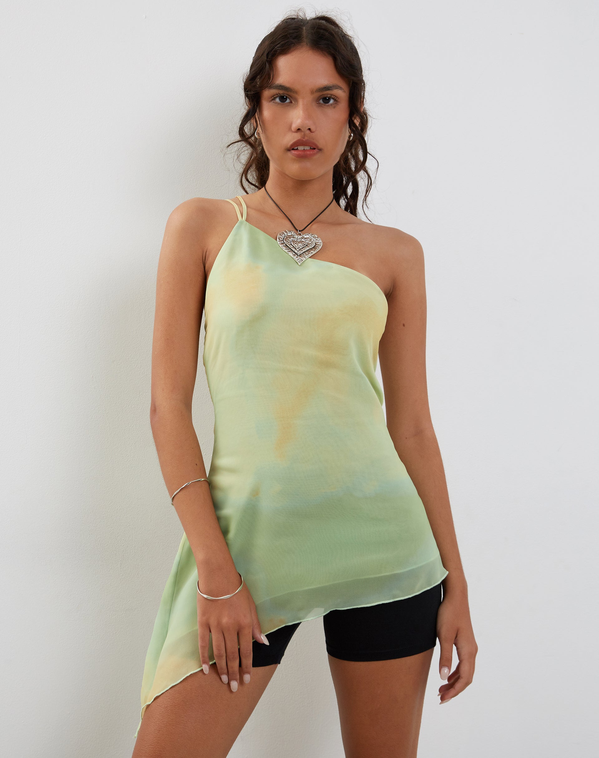 Afbeelding van Nesrin One Shoulder Longline Top in Geel Aquarel