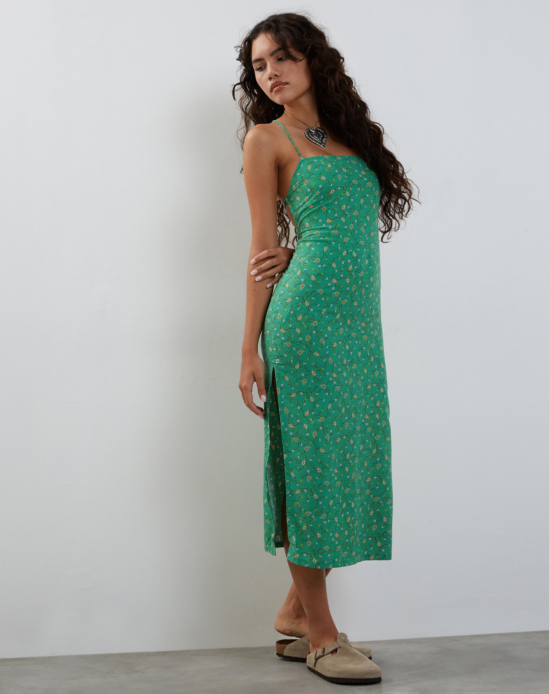 Afbeelding van Nosita Midi Dress In Paisley Fun Green
