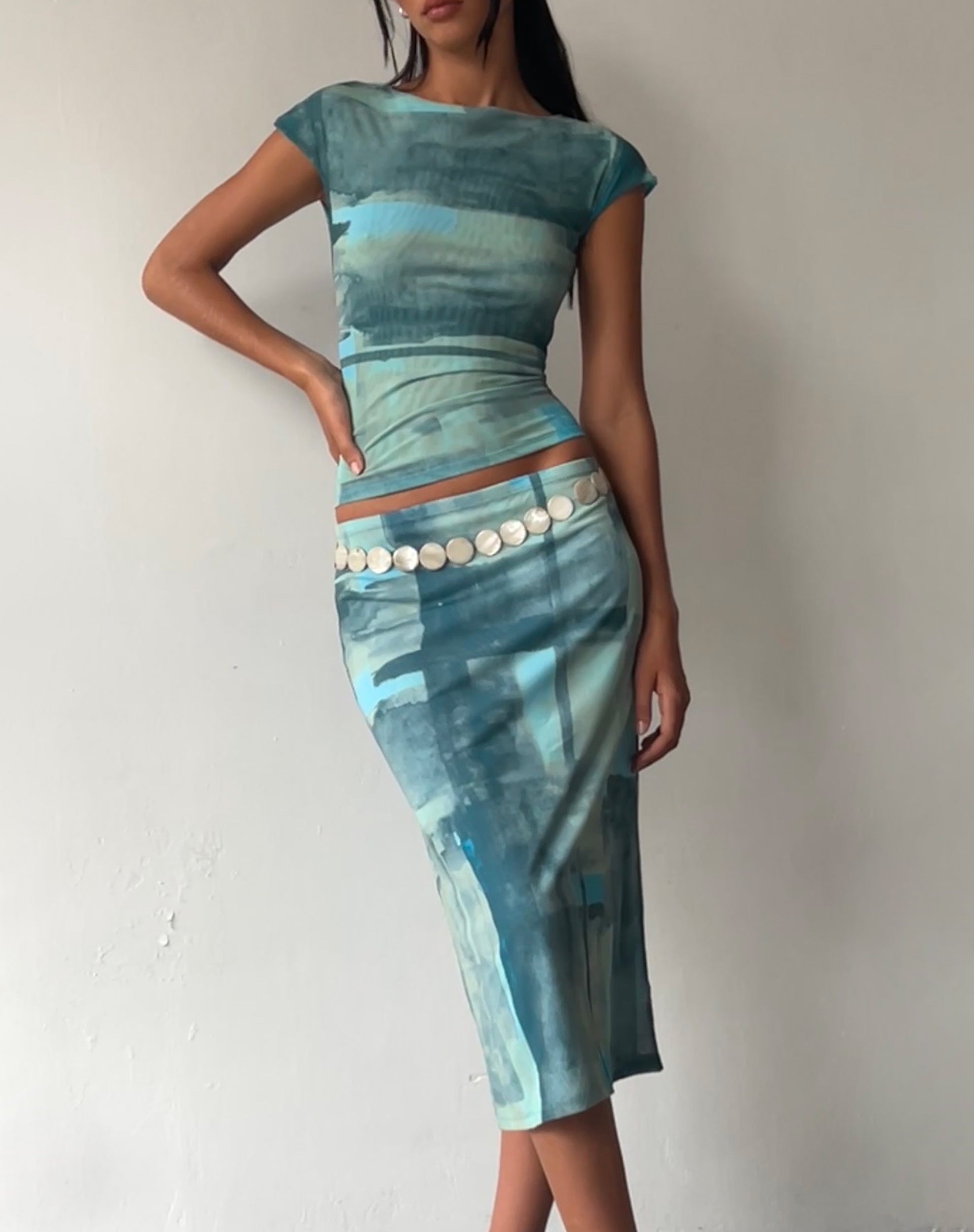 Afbeelding van MOTEL X JACQUIE Nova Top in Mesh Groen en Blauw Abstract Verfpenseel