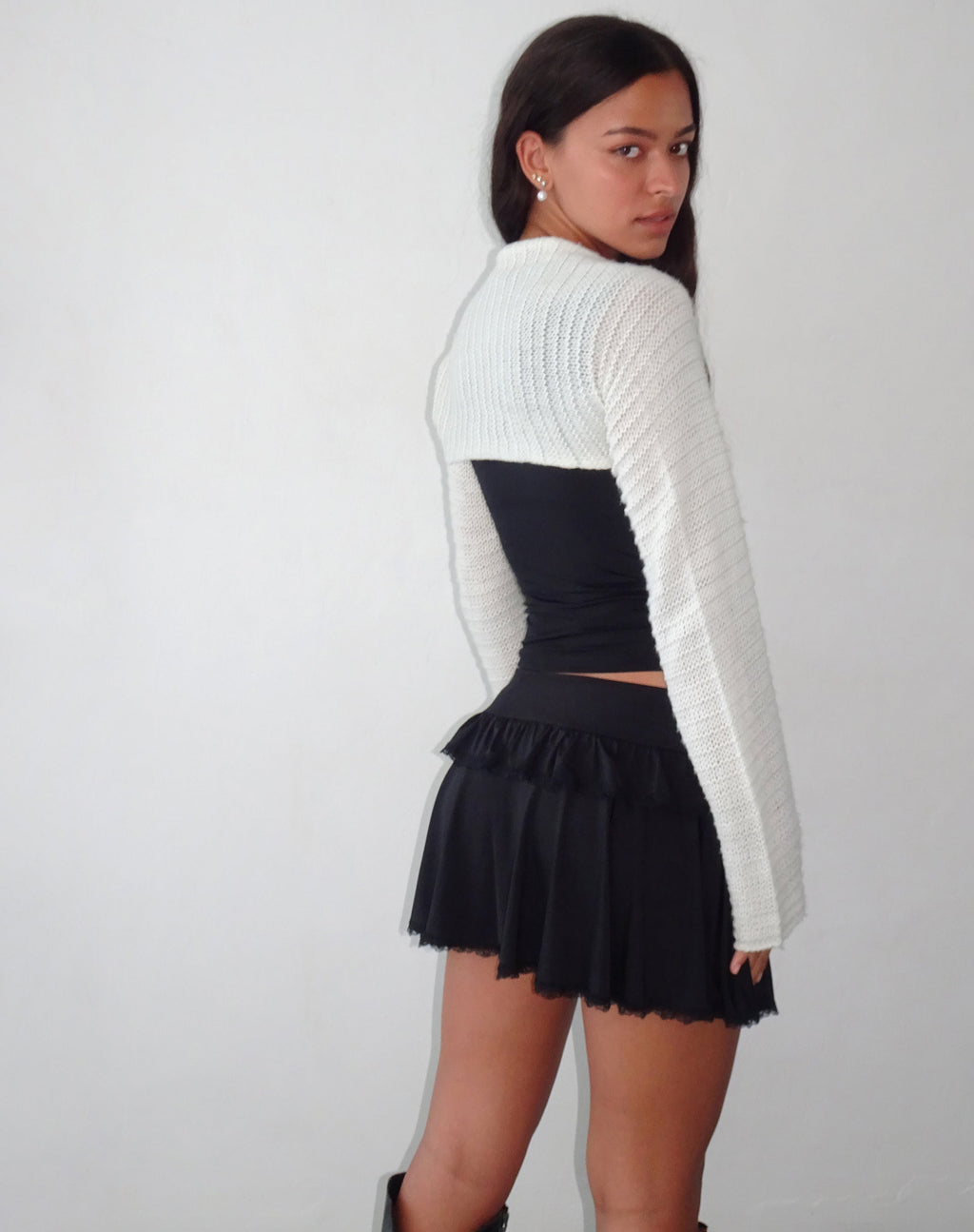 Nobila Shrug Top in Ivoor