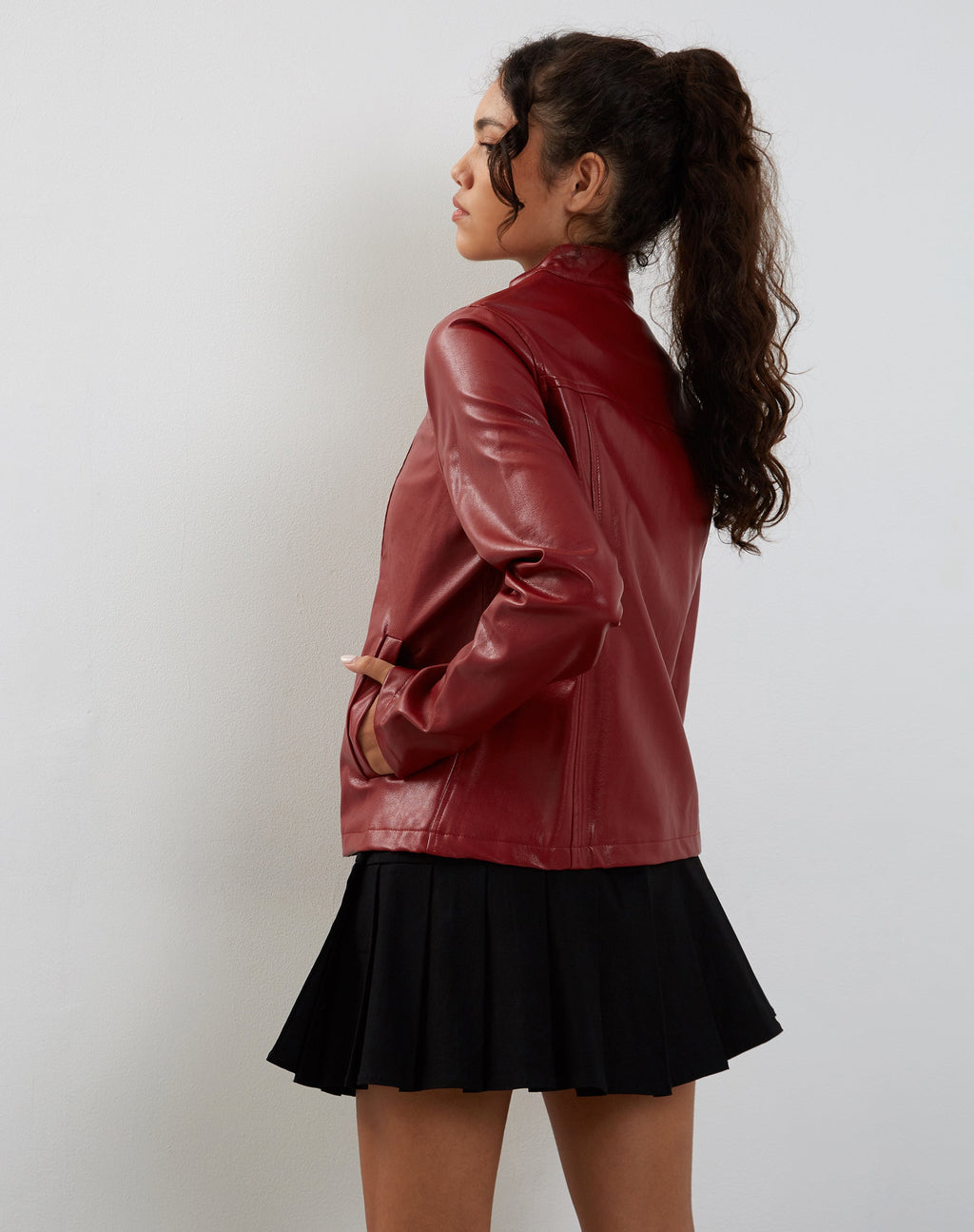 Olivia Jacket in PU Bloedrood