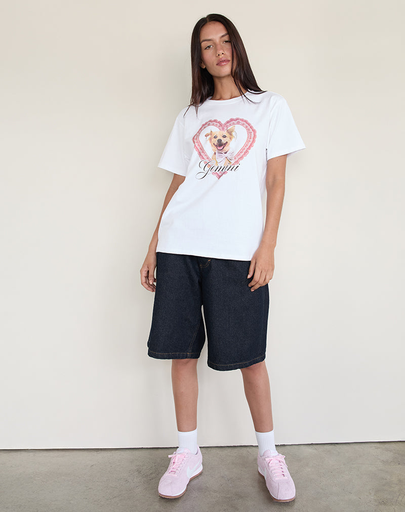 Afbeelding van Oversize Basic T-shirt in Wit met Gemini Motel Pet Print