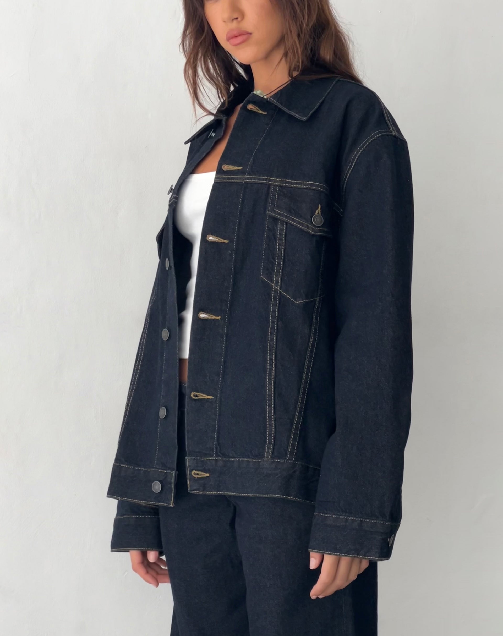 Afbeelding van oversized denim jack in indigo