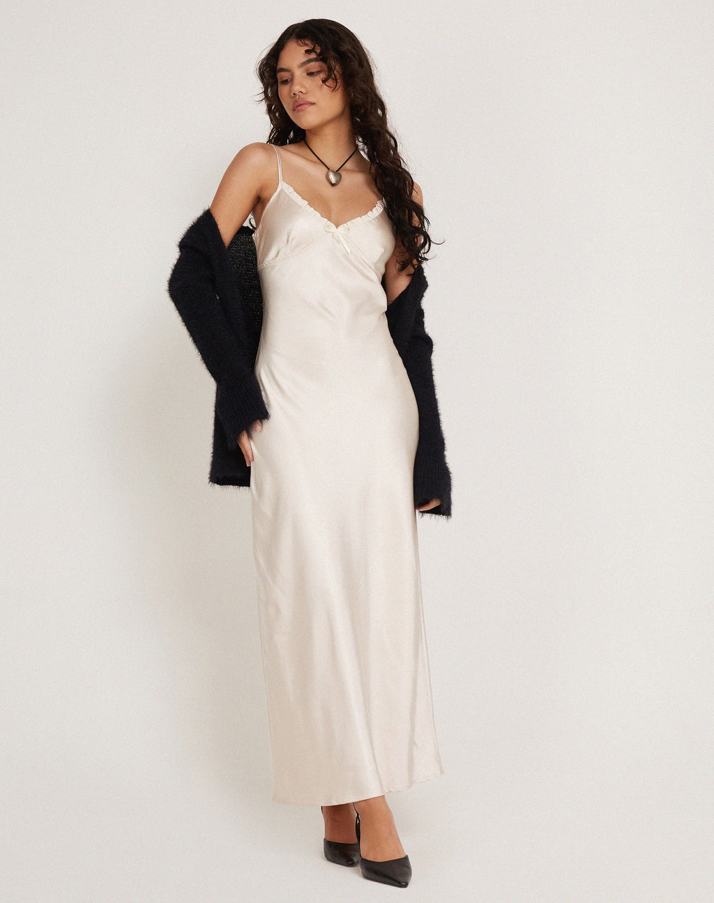Padil Midi Dress in Satijn Gepareld Ivoor