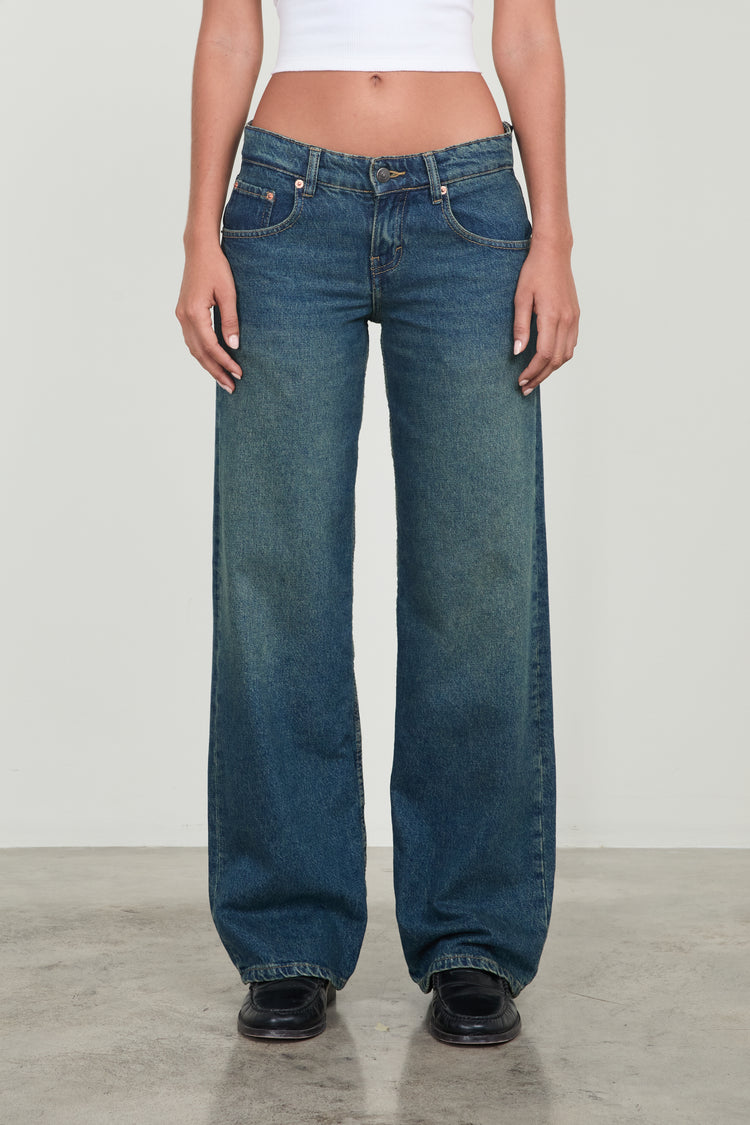 PARALLELLE JEANS