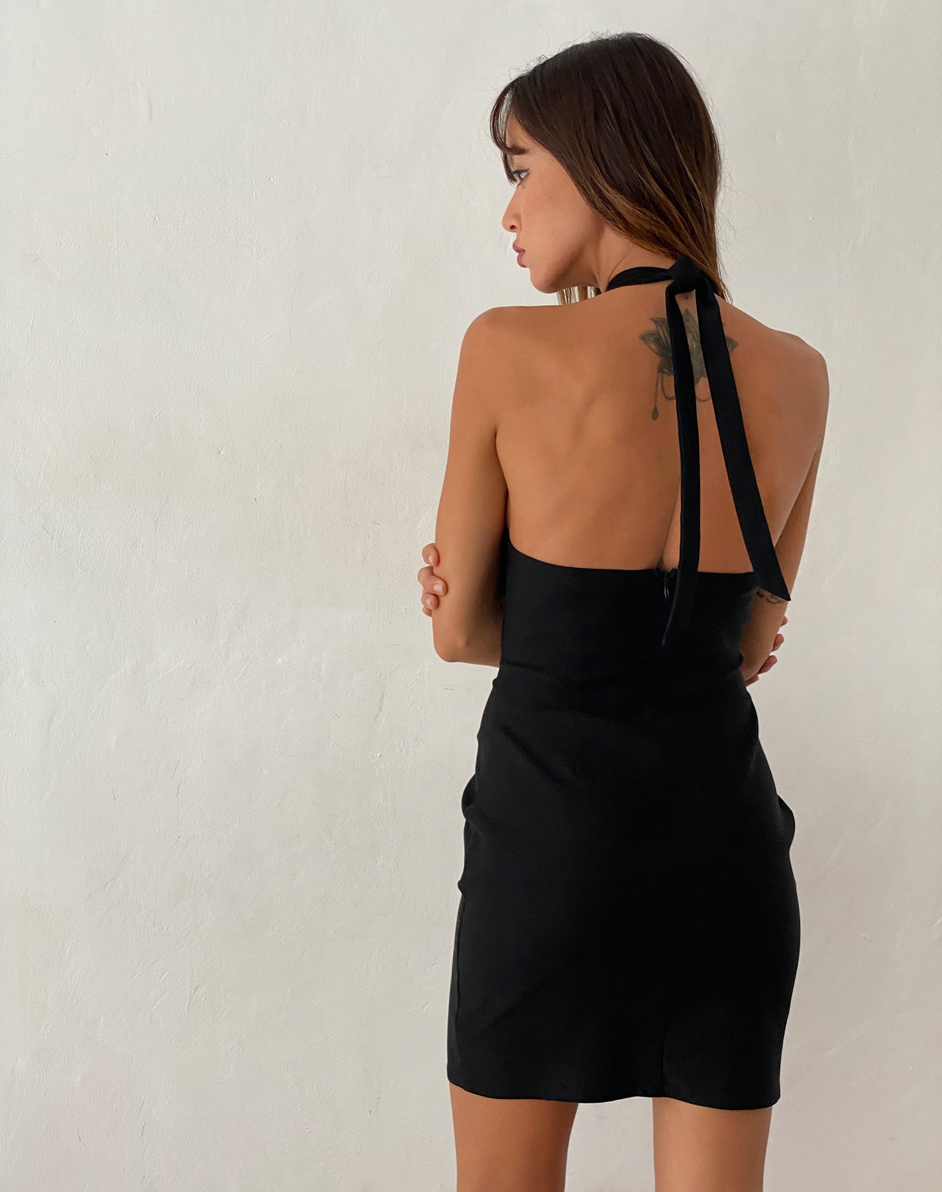 Afbeelding van Parvat Mini-jurk met strikdetail en halterhals