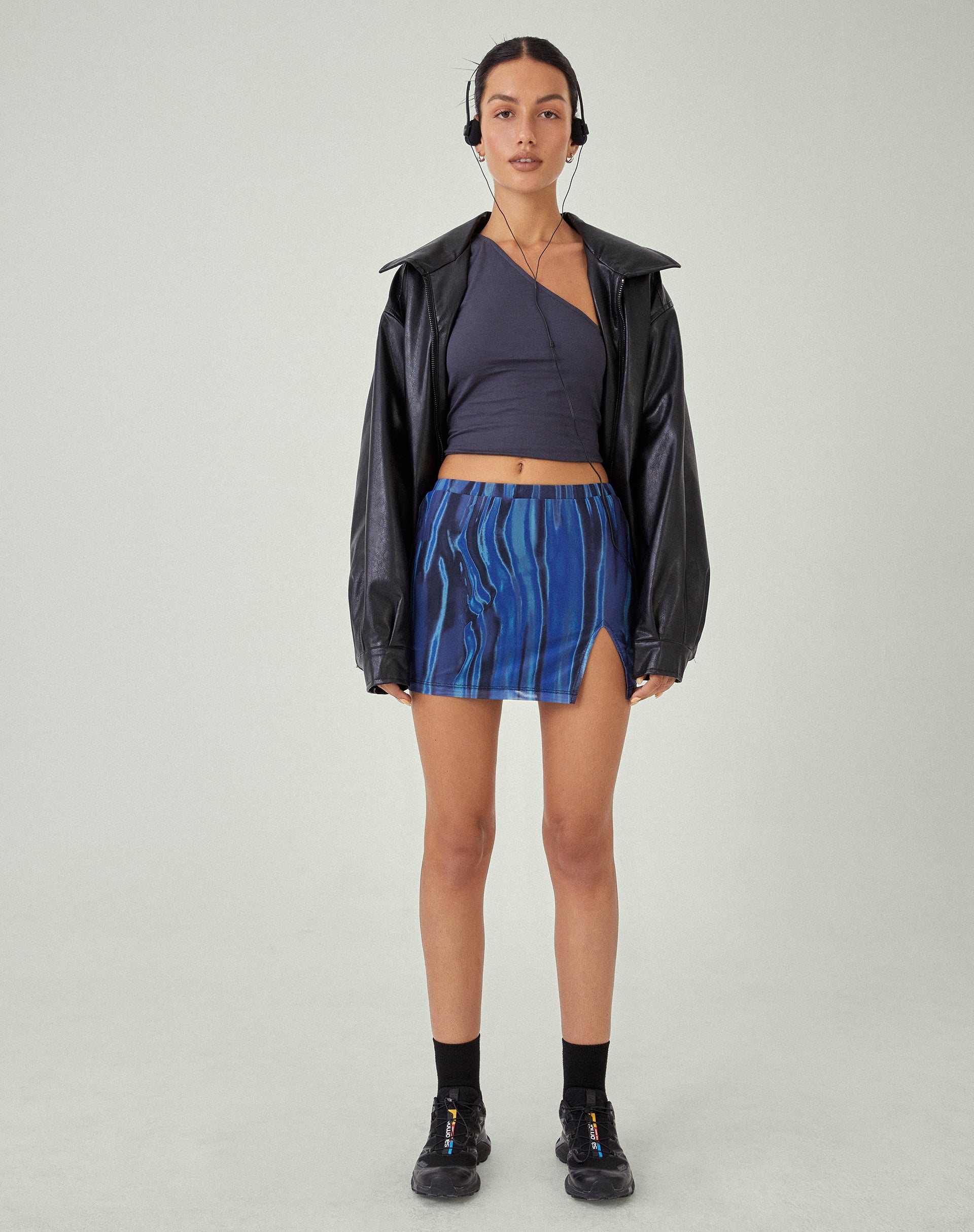 Afbeelding van MOTEL X JACQUIE Pelma Mini Rok in Kleur Bloederig Blauw