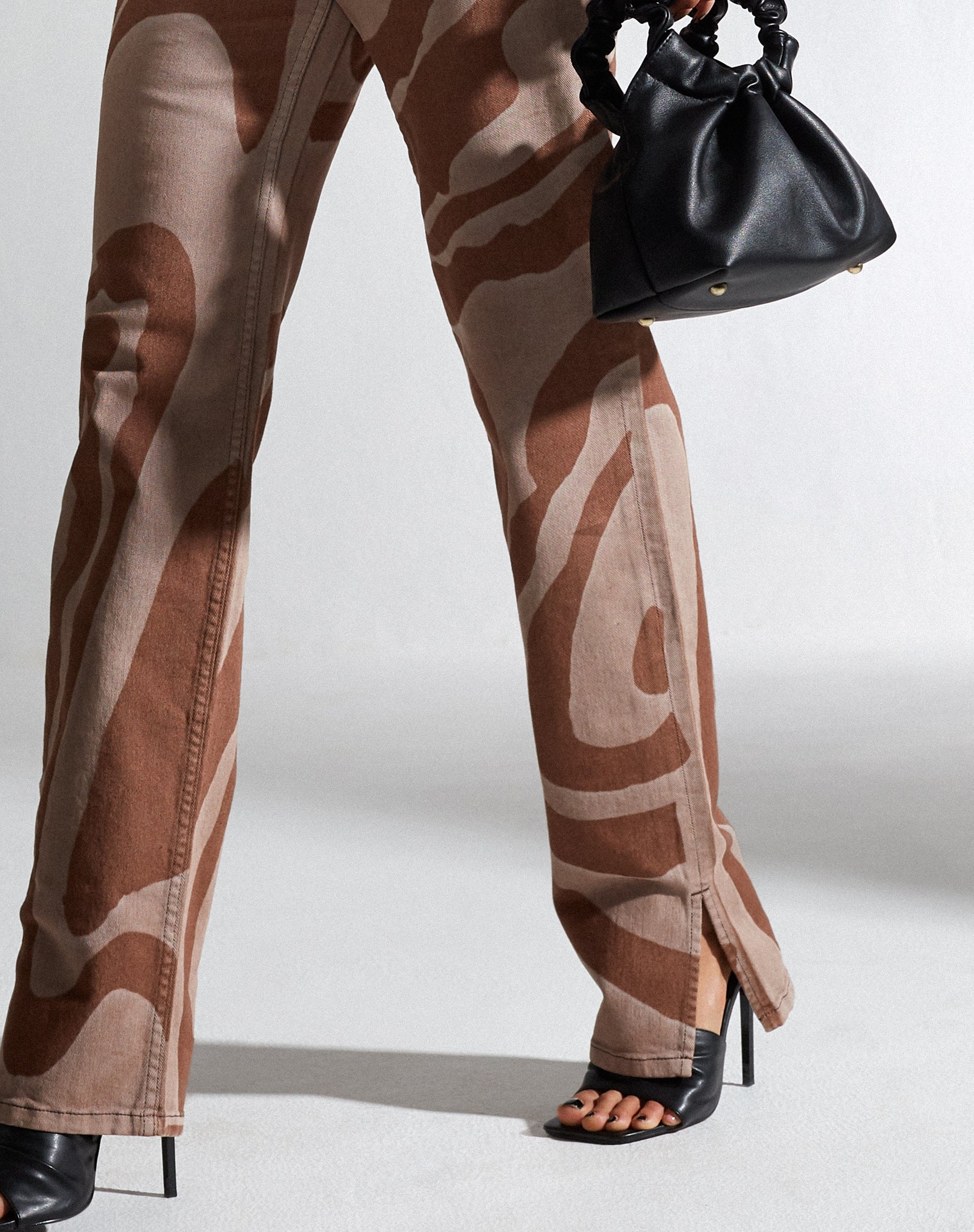 Afbeelding van MOTEL X IRIS Straight Leg Jeans in Laser Swirl Bruin