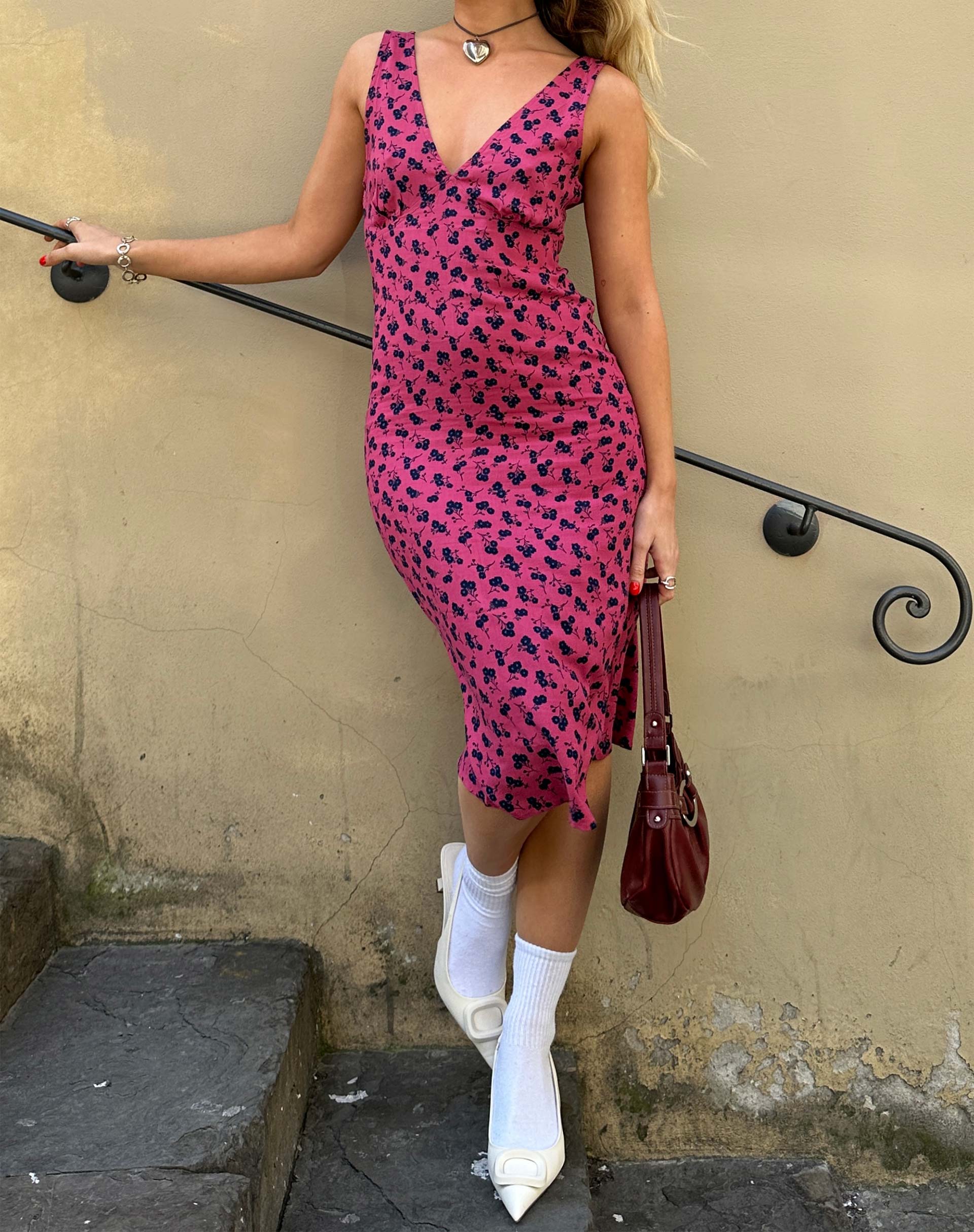 Afbeelding van Lieva Midi Dress in Framboos Bloemen