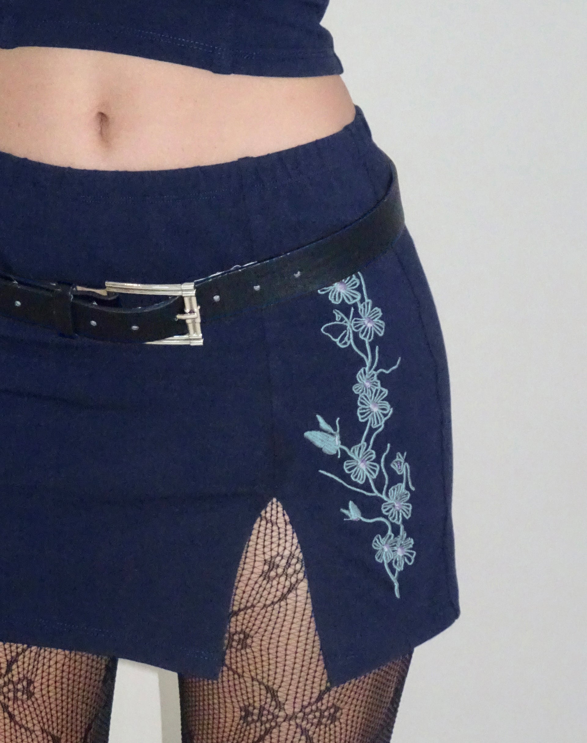 Afbeelding van Lael Mini Rokje in Navy Bloem Vlinder Emb