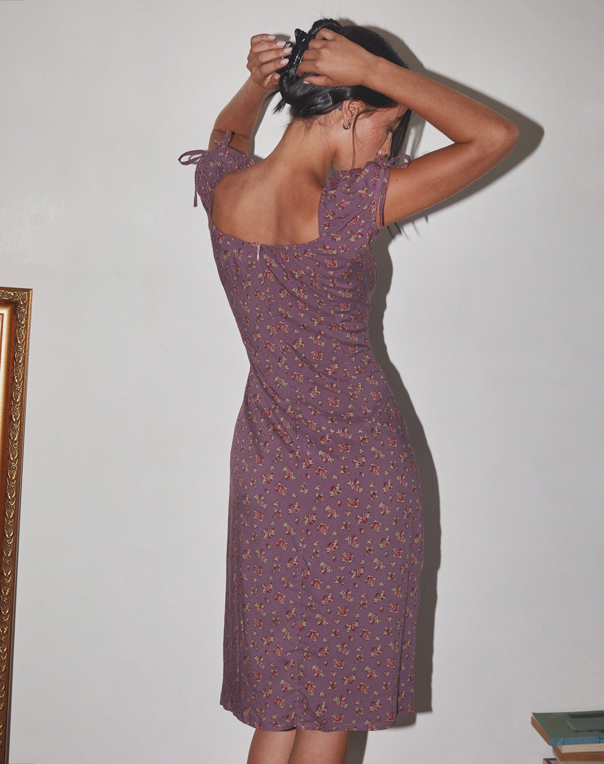 Afbeelding van Rachana Midi Dress in Vloeiende Roos Dieppaars