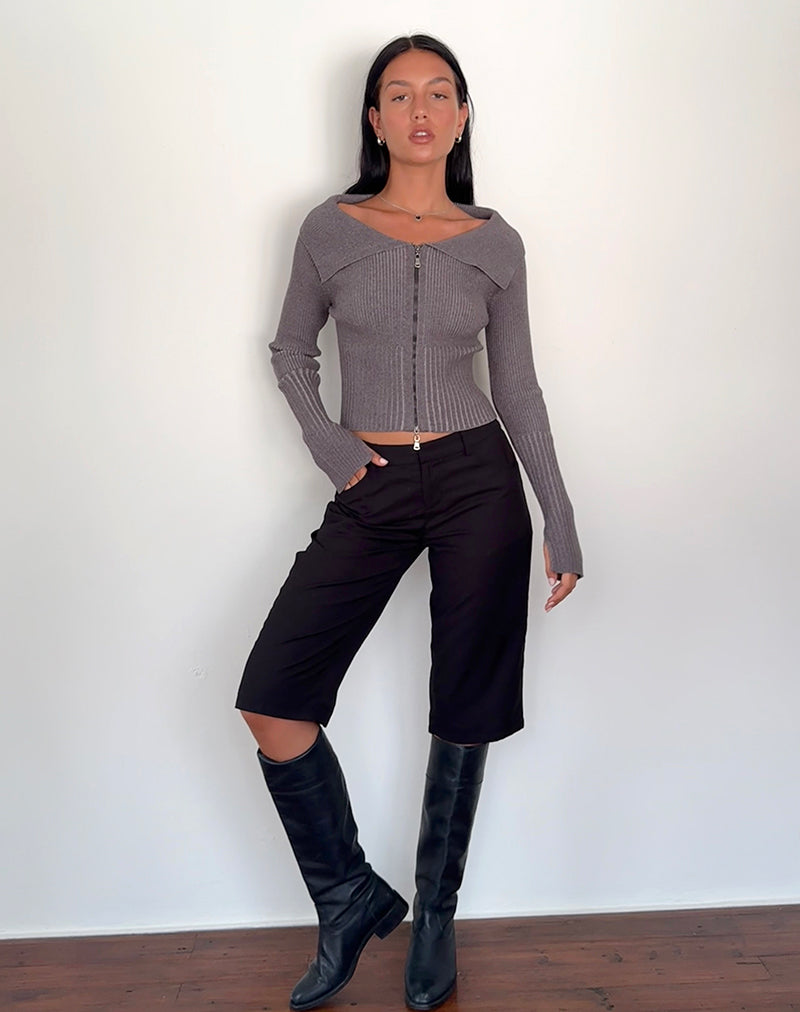 Afbeelding van Radia Lange Mouw Off-Shoulder Zip Through Trui in Donker Houtskool