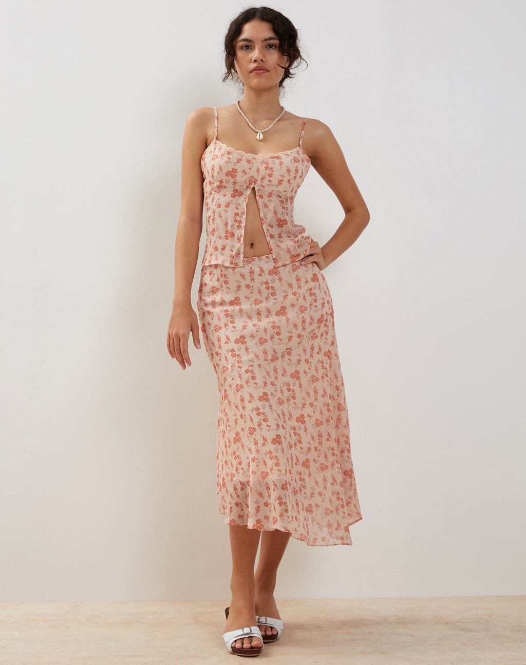 Rans Watervalzoom chiffon midirok in Perzik Kersenbloesem