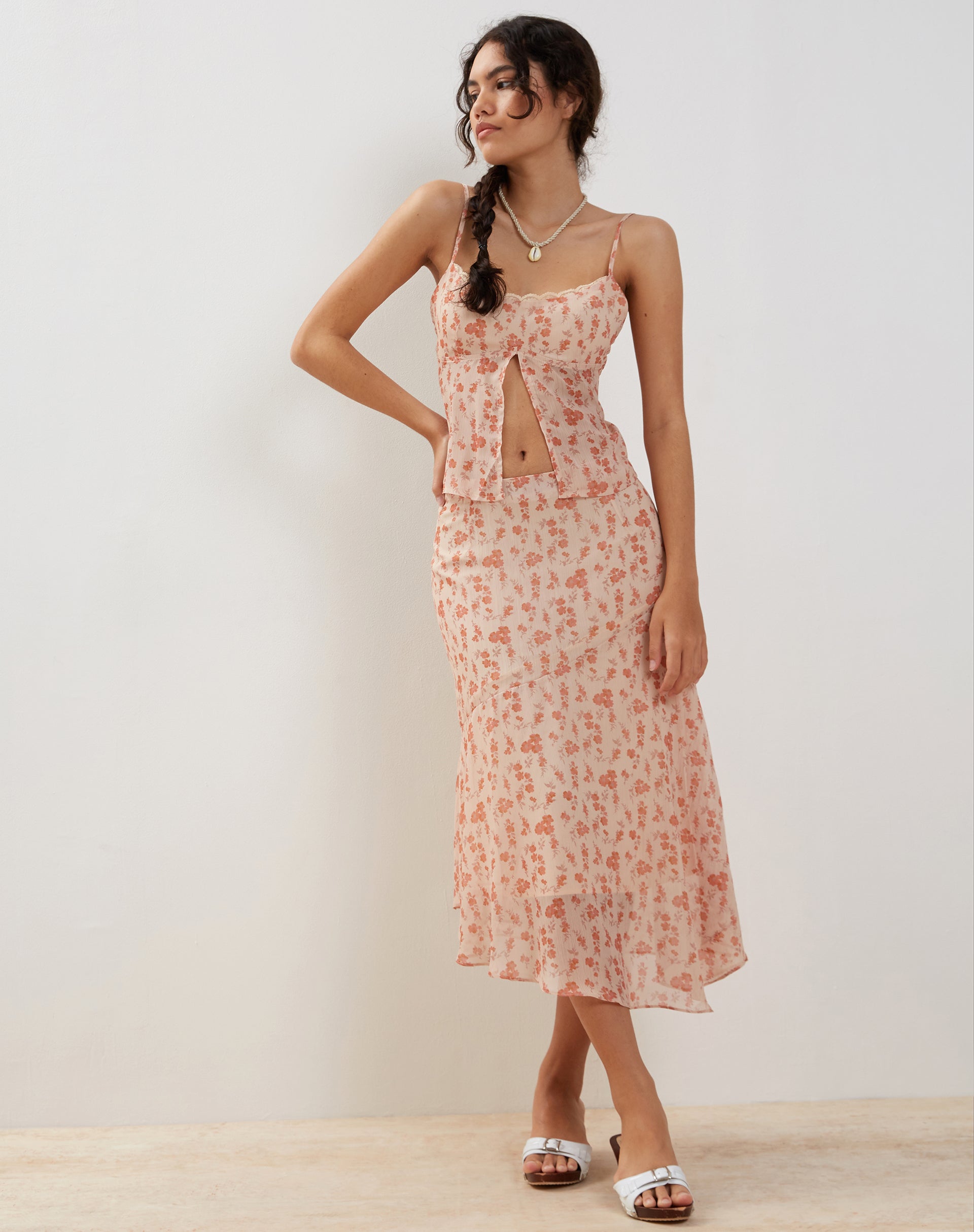 Afbeelding van Rans Watervalzoom chiffon midirok in Perzik Kersenbloesem