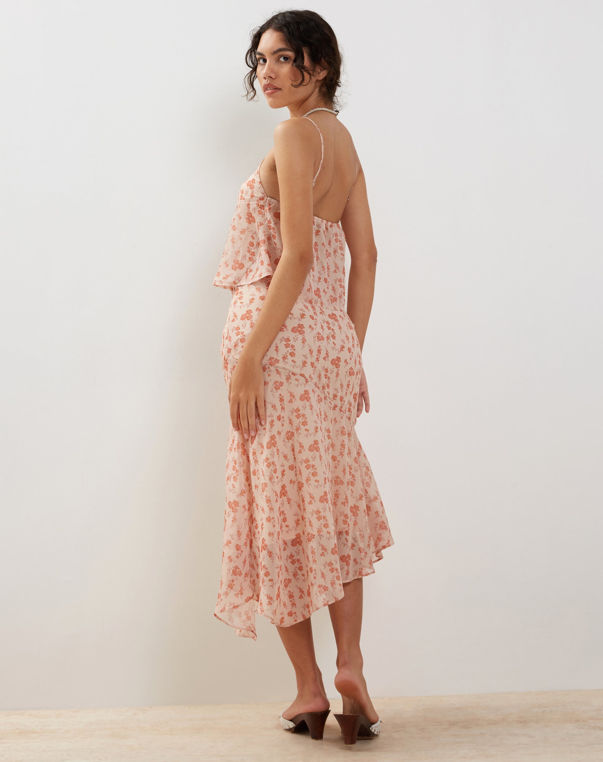 Afbeelding van Rans Watervalzoom chiffon midirok in Perzik Kersenbloesem