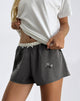 Afbeelding van Rata Shorts in Geborduurd Bloemig Houtskool