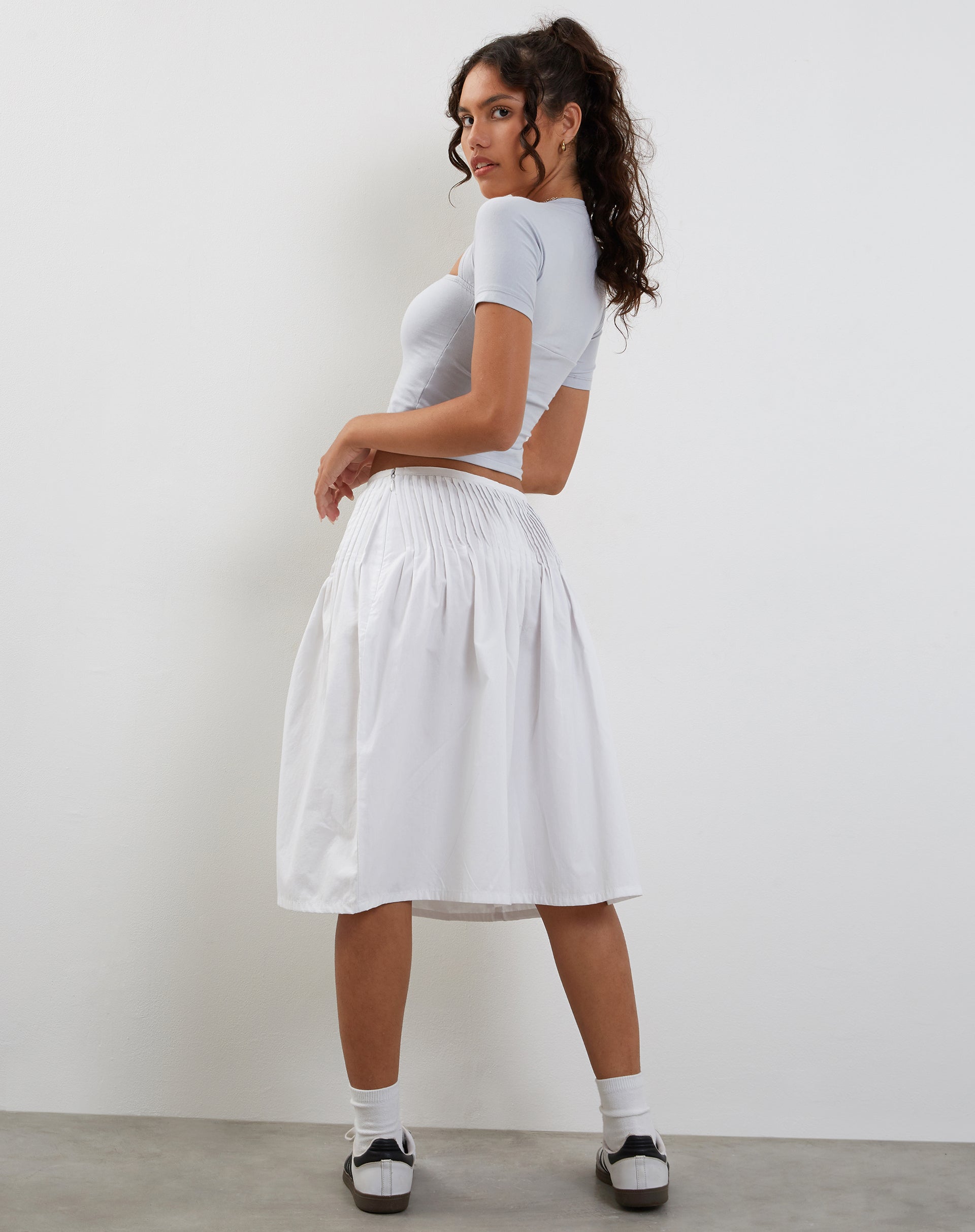 Afbeelding van Requa Crop Top in Grey Dawn