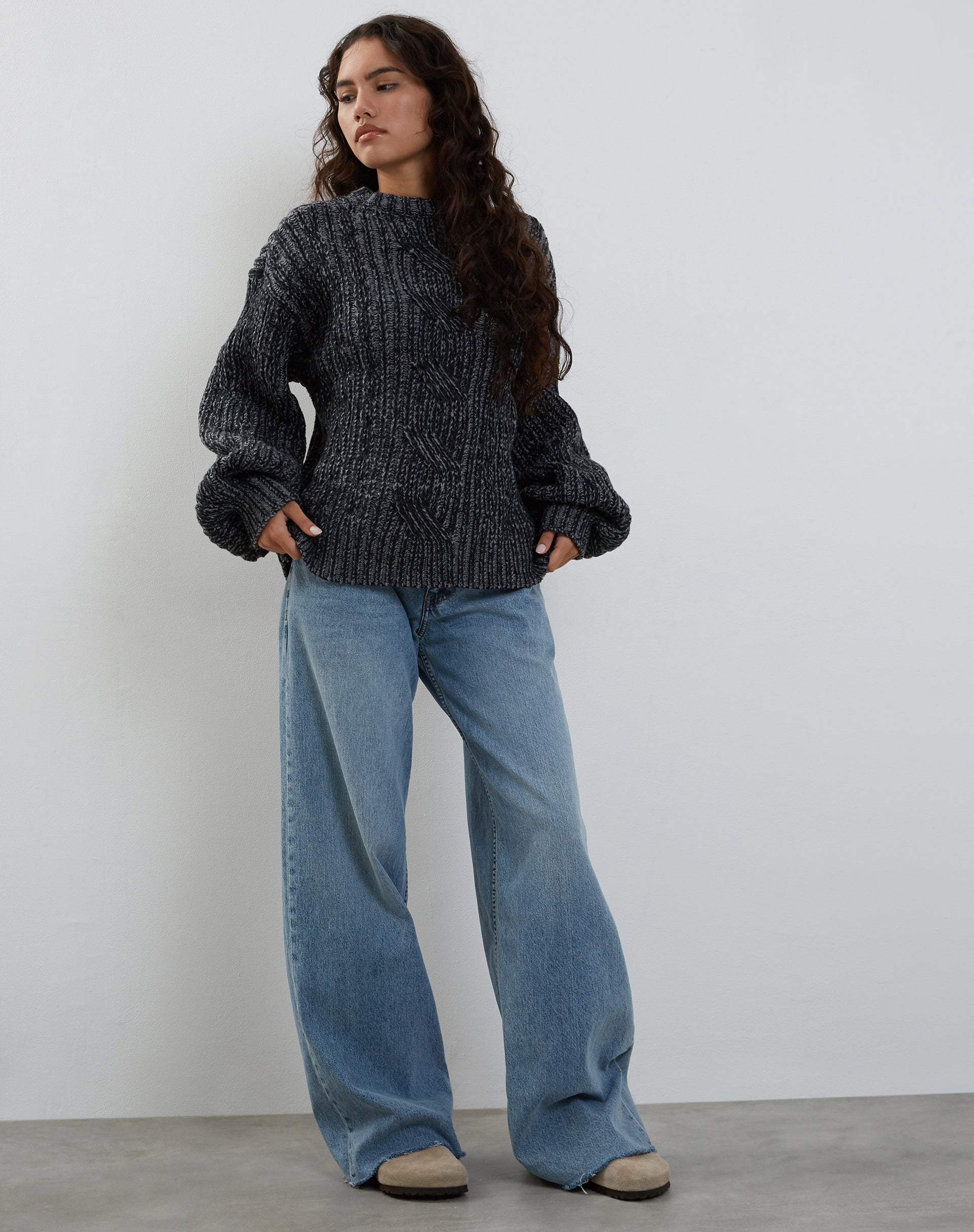 Afbeelding van Amieta gebreide trui in Shadow Grey